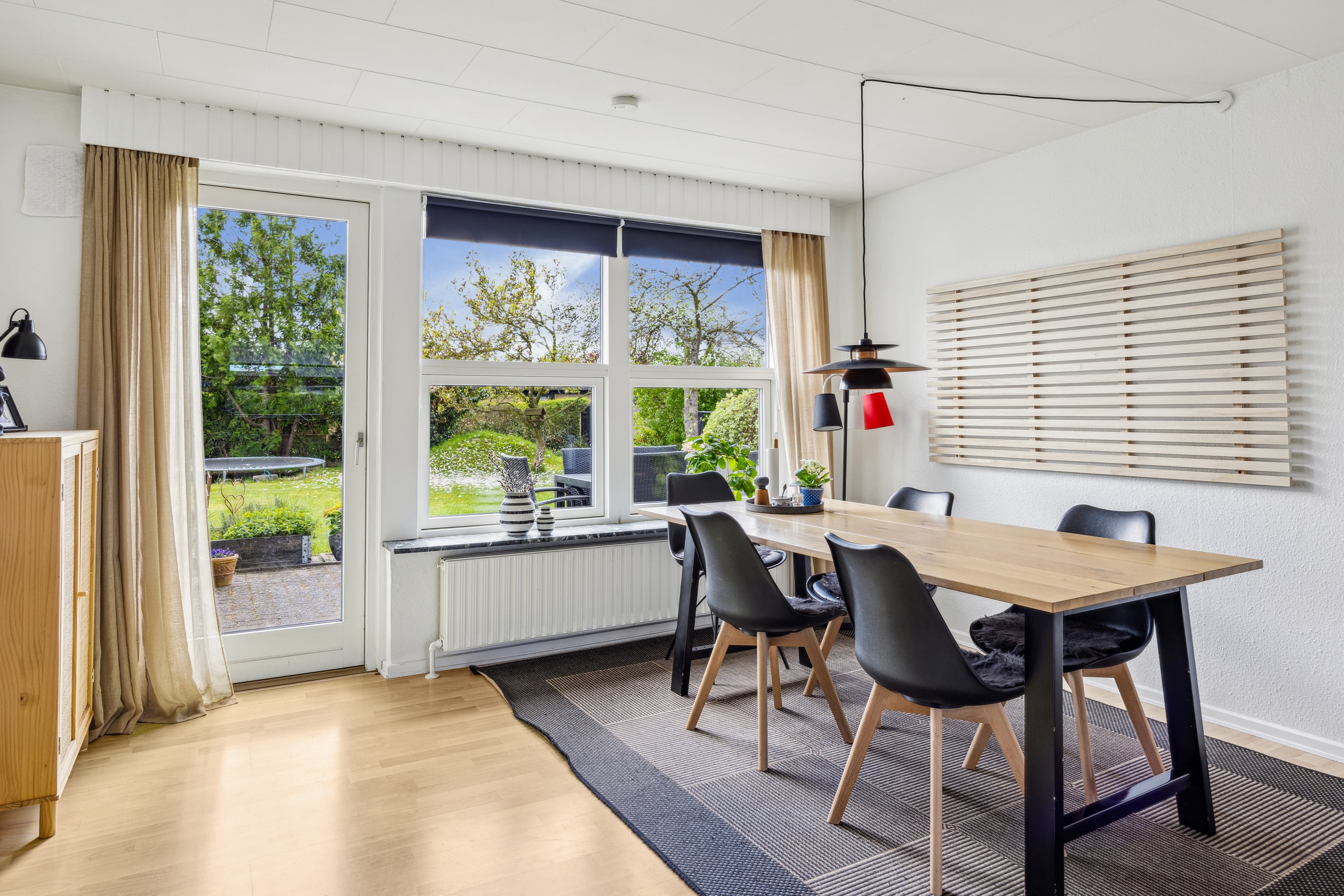 Fremhævet udestue billede i fuldskærmstilstand. Billede af Linde Alle 27, 8963 Auning