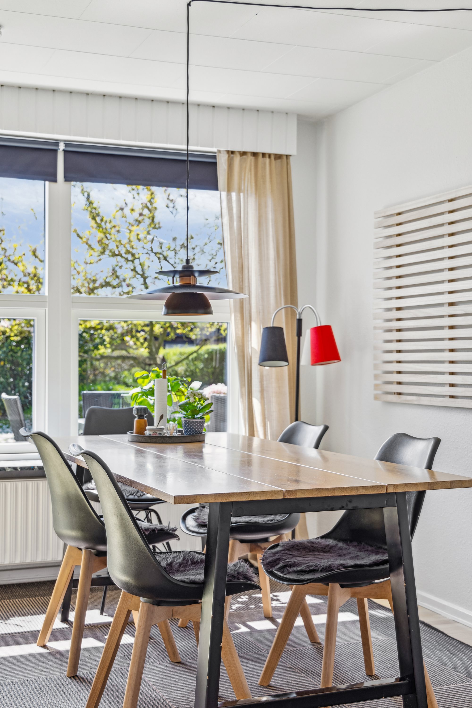 Fremhævet spisestue billede i fuldskærmstilstand. Billede af Linde Alle 27, 8963 Auning