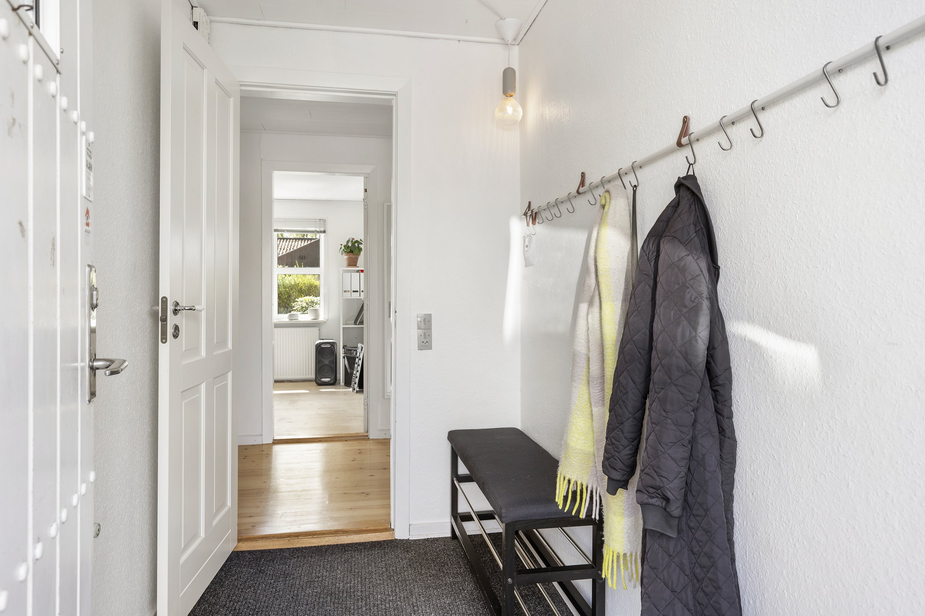 Fremhævet entré billede i fuldskærmstilstand. Billede af Havørnens Vænge 5, 9700 Brønderslev