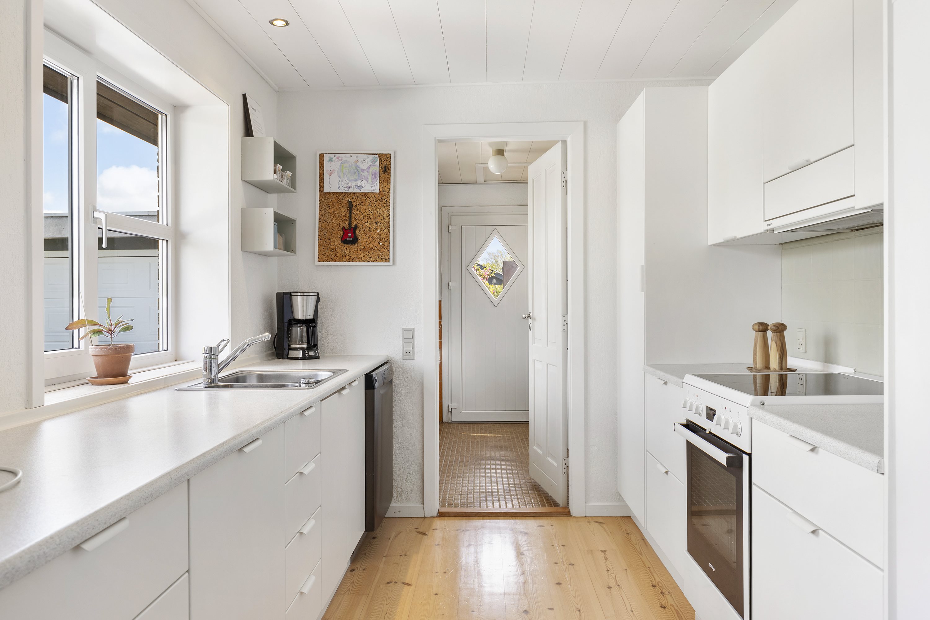 Miniaturebillede 1: køkken. Billede af Havørnens Vænge 5, 9700 Brønderslev