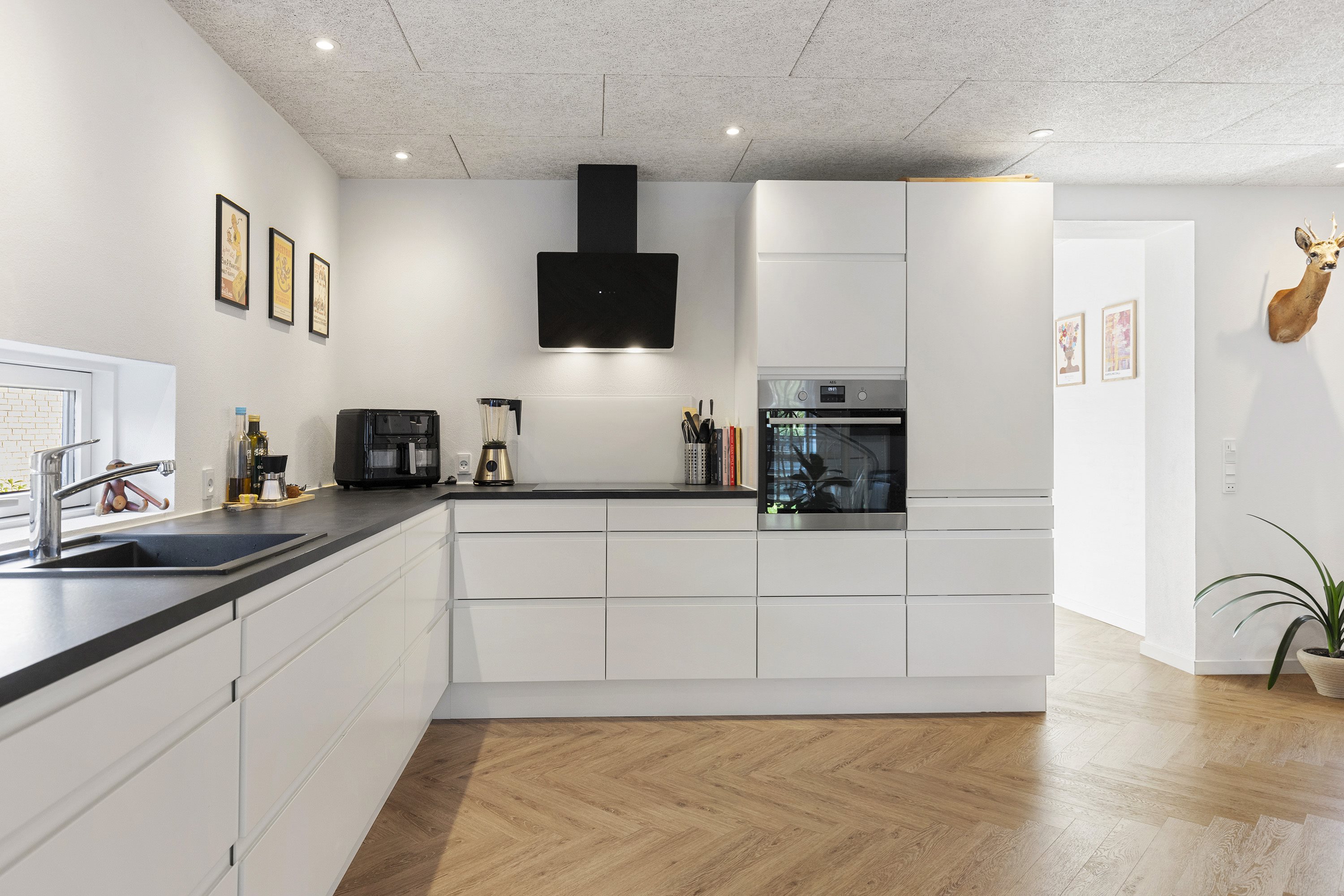 Fremhævet køkken billede i fuldskærmstilstand. Billede af Teglvej 31A, 9800 Hjørring