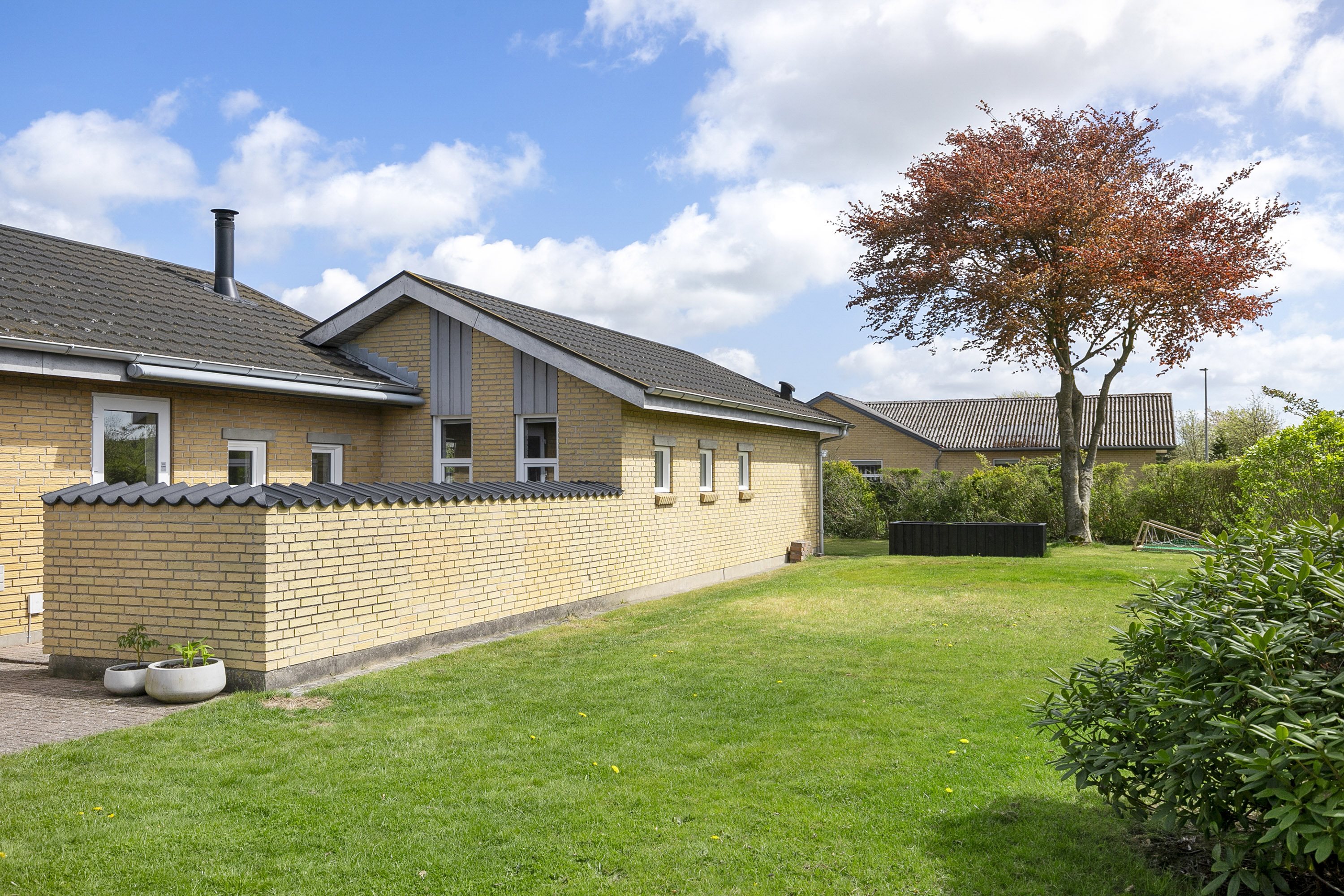 Fremhævet have billede i fuldskærmstilstand. Billede af Havørnens Vænge 5, 9700 Brønderslev