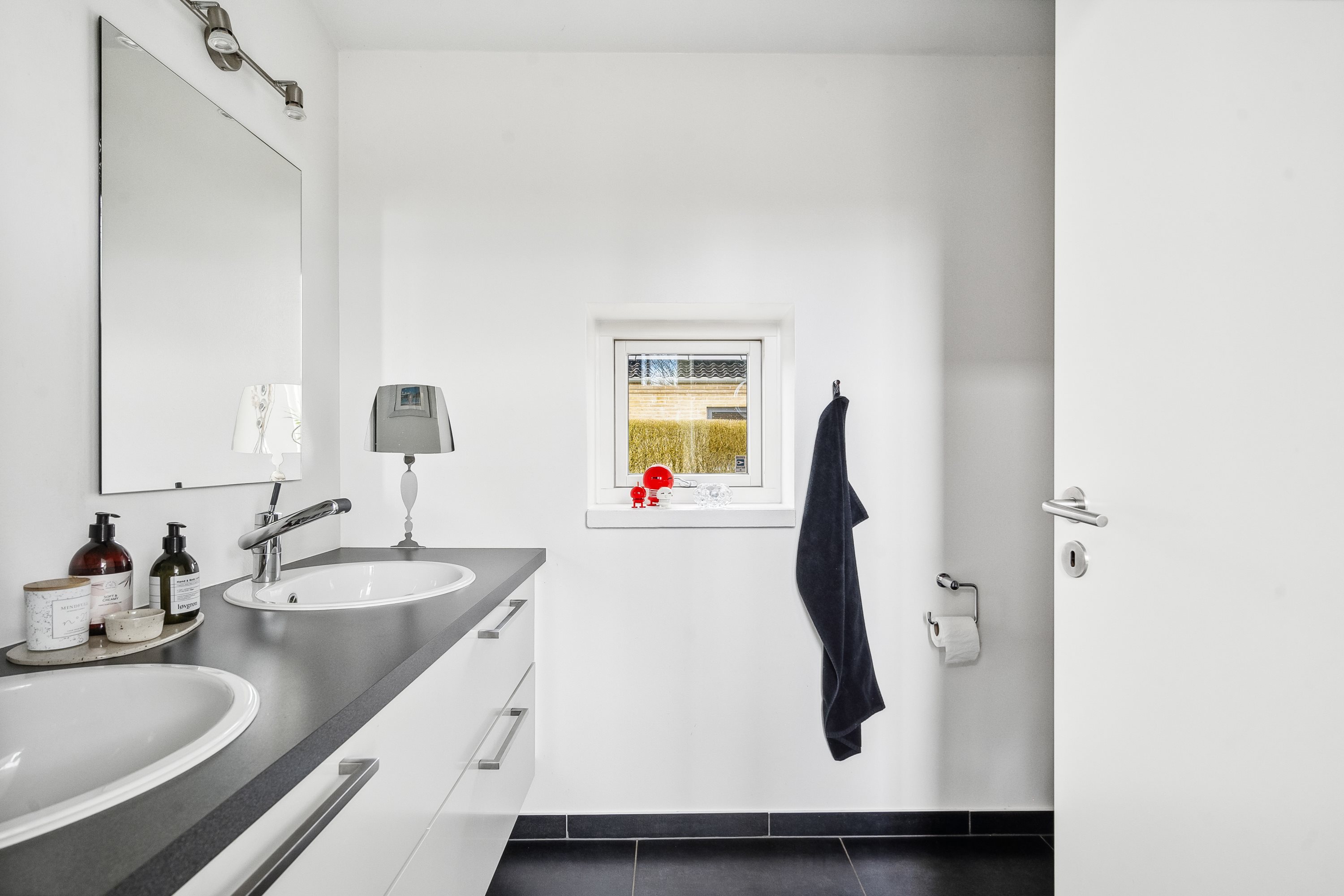 Fremhævet badeværelse billede i fuldskærmstilstand. Billede af Hyldevej 32, 9500 Hobro