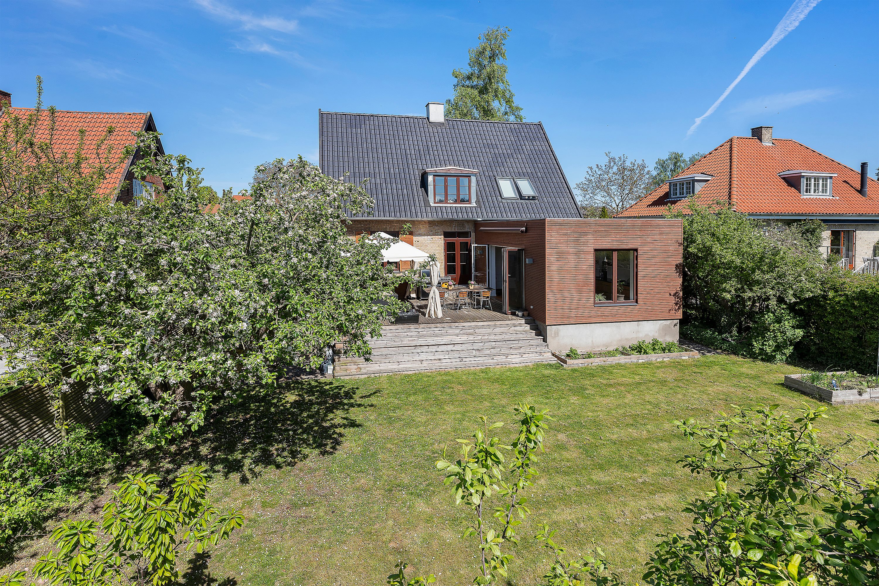 Miniaturebillede 2: ejendommen. Billede af Tonysvej 9, 2920 Charlottenlund