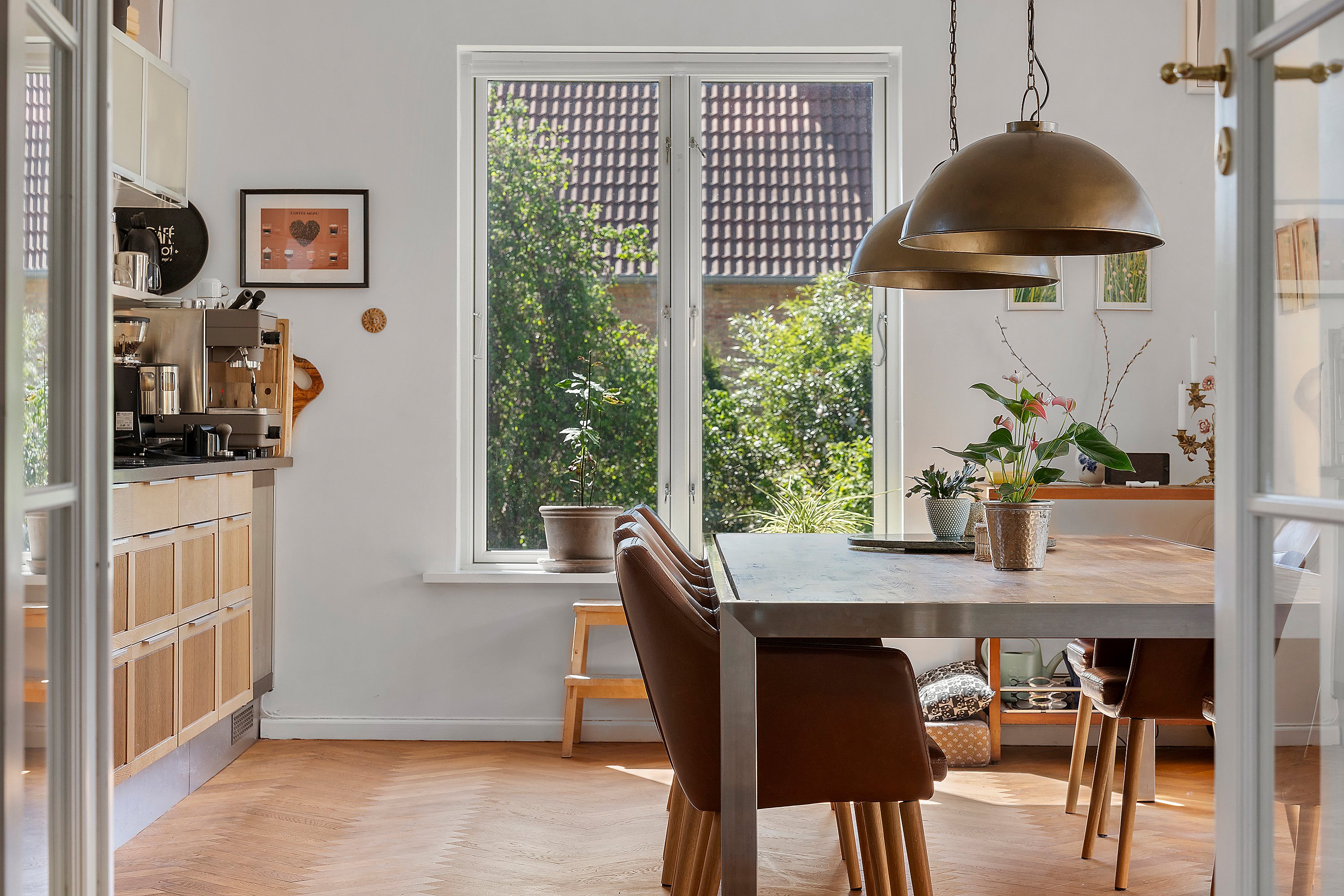 Fremhævet spisekøkken billede i fuldskærmstilstand. Billede af Tonysvej 9, 2920 Charlottenlund