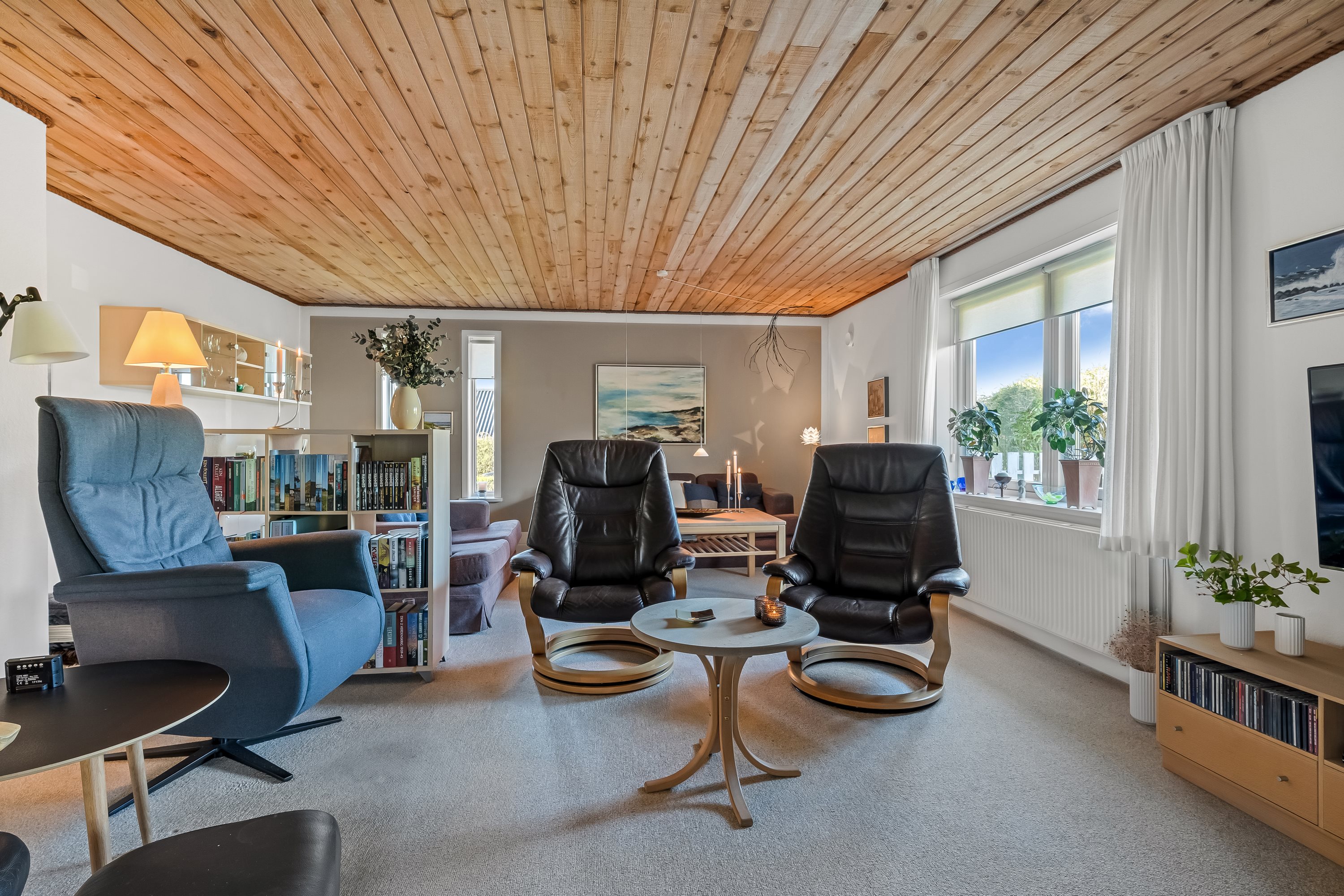 Fremhævet stue billede i fuldskærmstilstand. Billede af Klydevej 17, 7650 Bøvlingbjerg