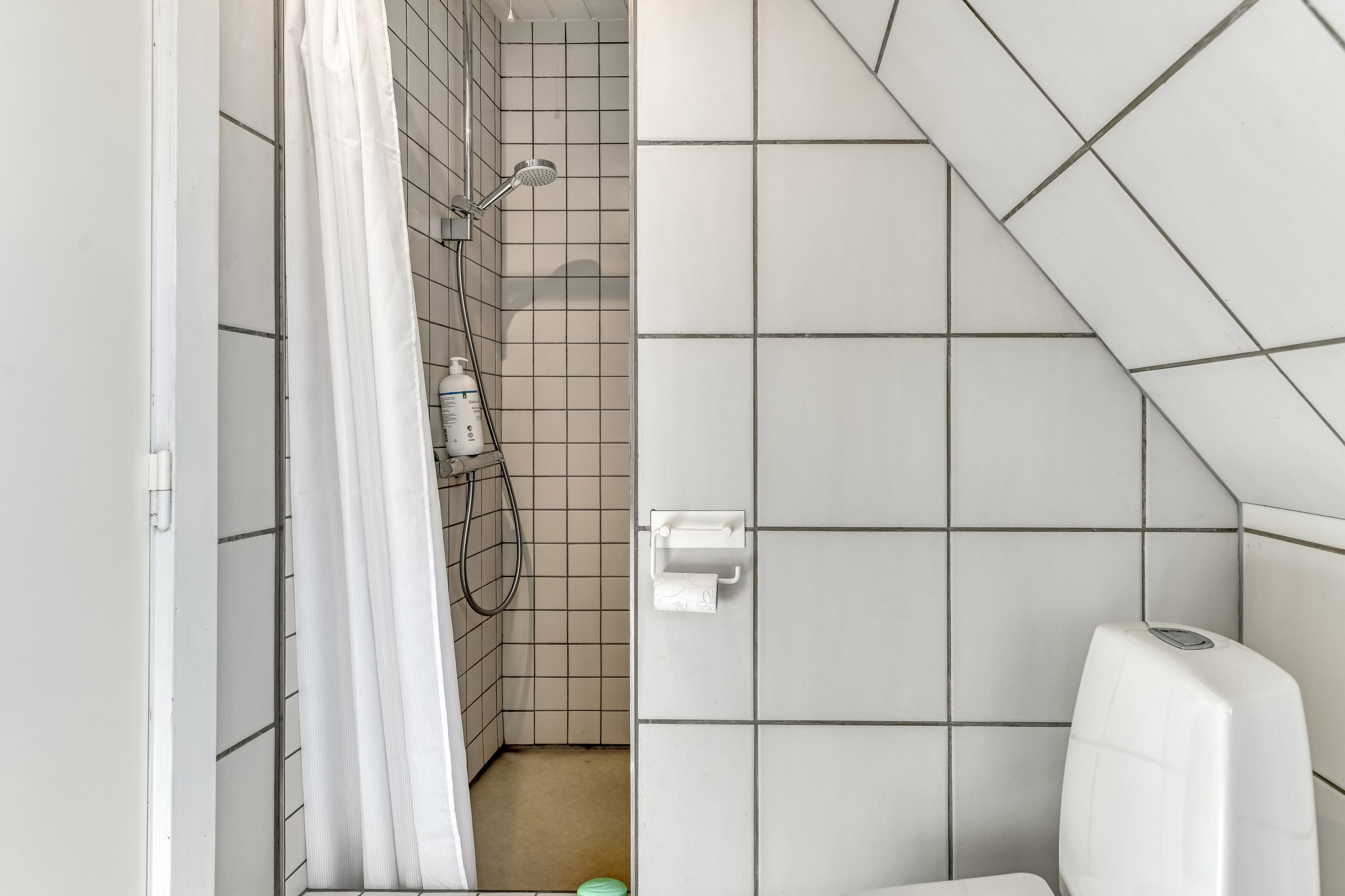 Fremhævet badeværelse billede i fuldskærmstilstand. Billede af Nørre Engen 3, Nordby, 6720 Fanø