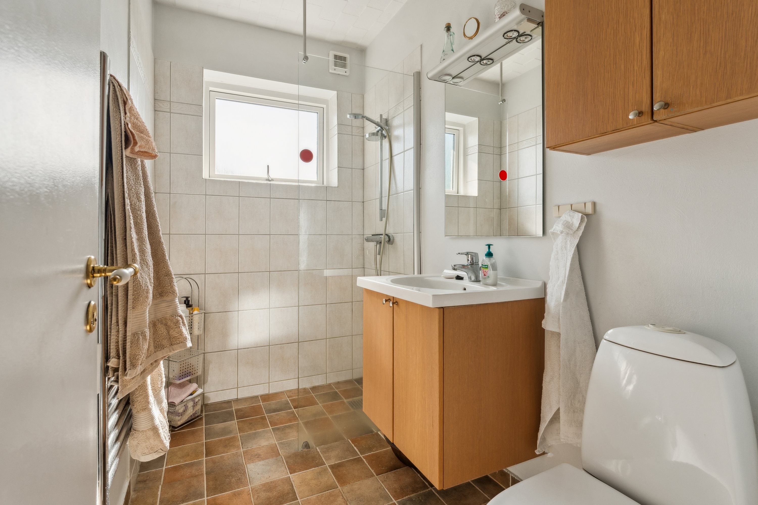 Fremhævet badeværelse billede i fuldskærmstilstand. Billede af Carl Petersens Alle 7, 8850 Bjerringbro