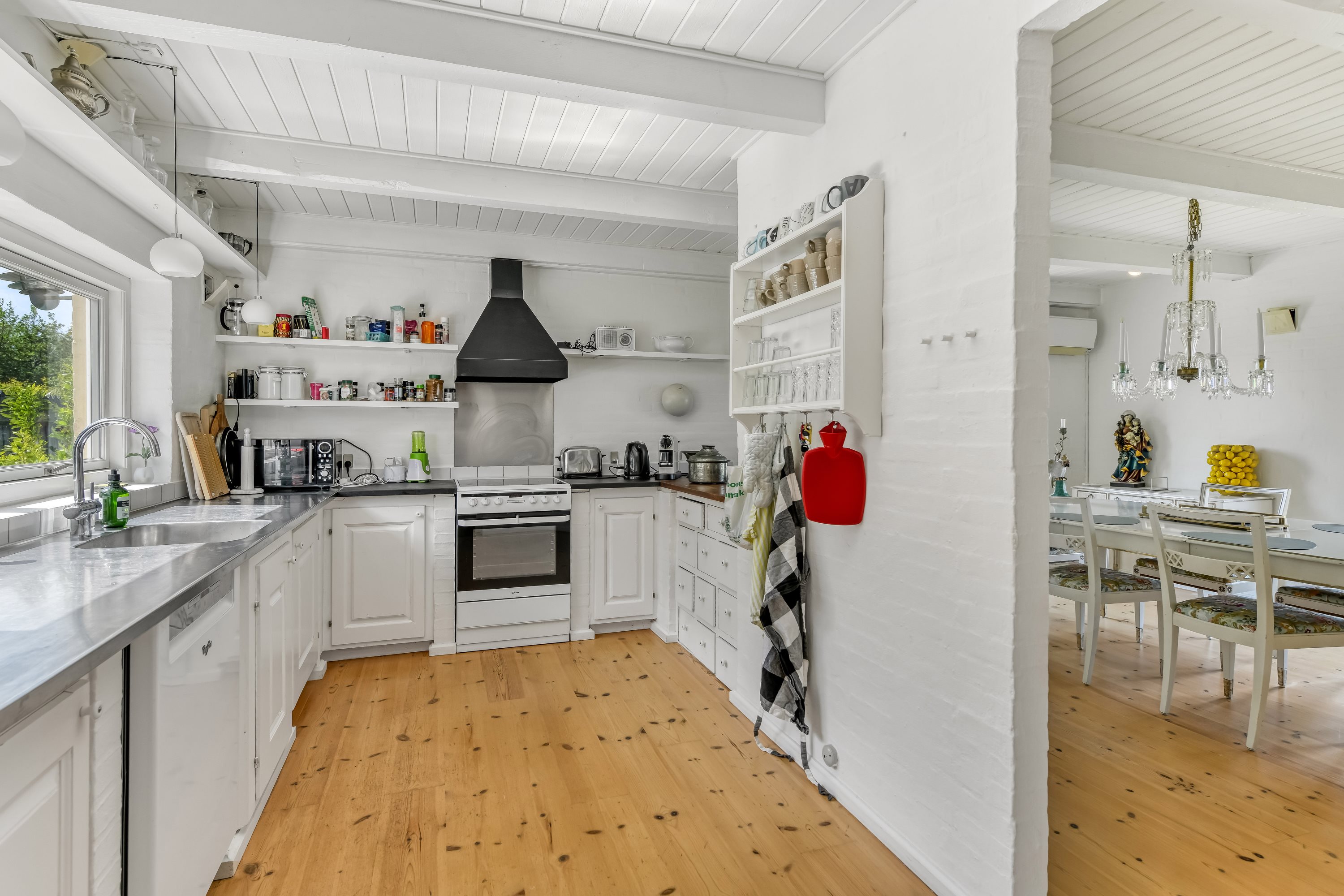 Fremhævet køkken billede i fuldskærmstilstand. Billede af Nørre Engen 3, Nordby, 6720 Fanø