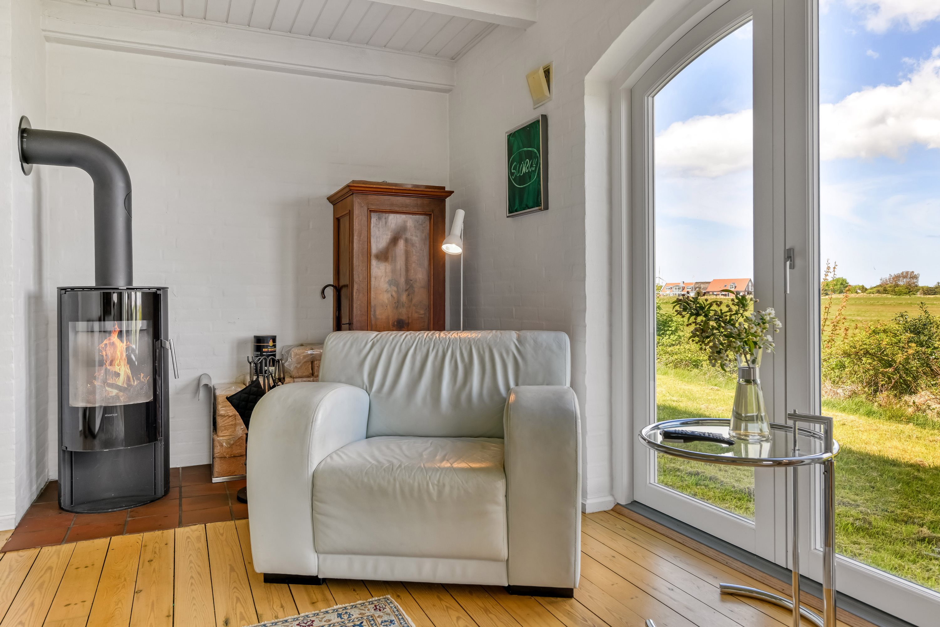 Fremhævet stue billede i fuldskærmstilstand. Billede af Nørre Engen 3, Nordby, 6720 Fanø