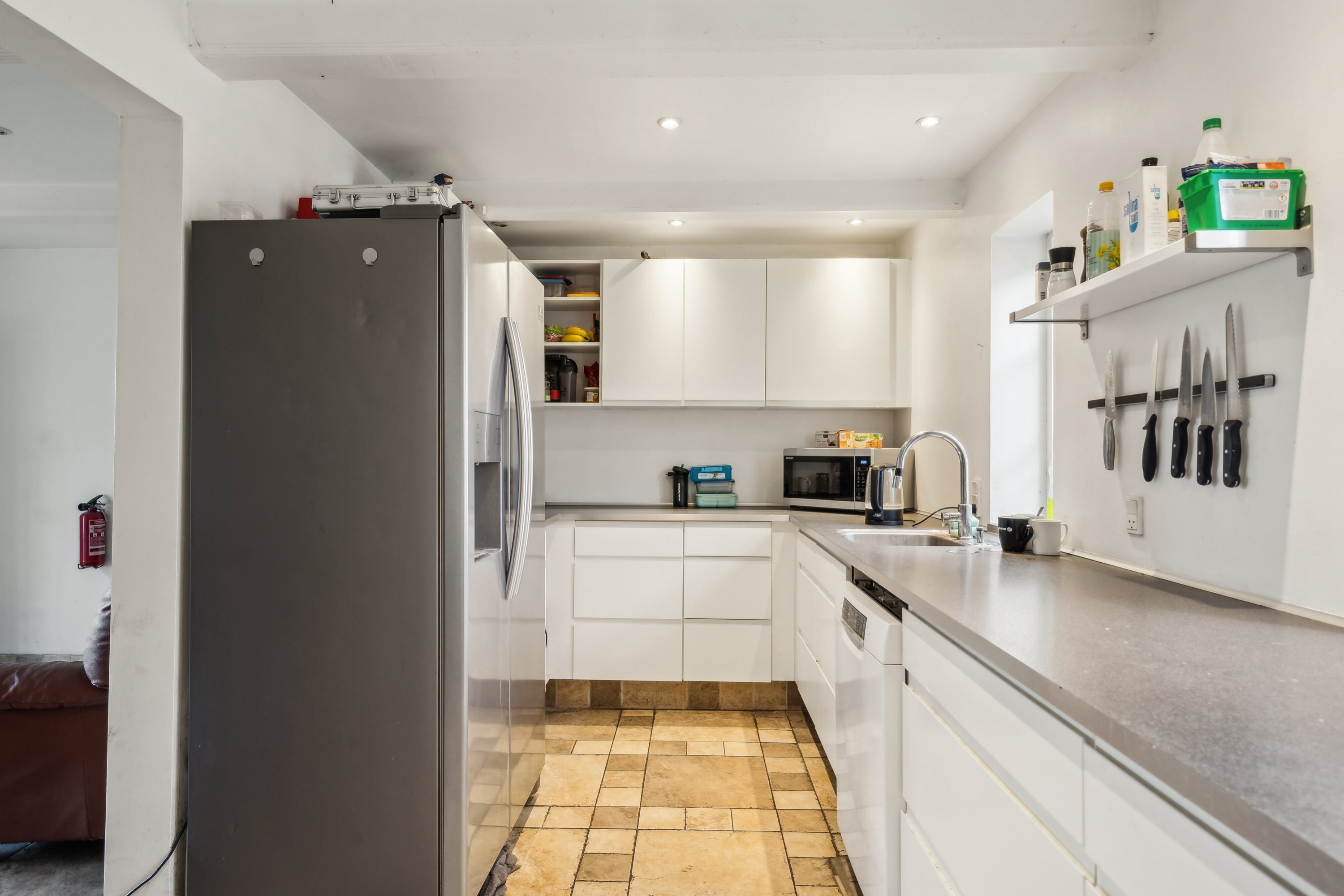 Fremhævet køkken billede i fuldskærmstilstand. Billede af Svenstrupvejen 44, 4130 Viby Sjælland