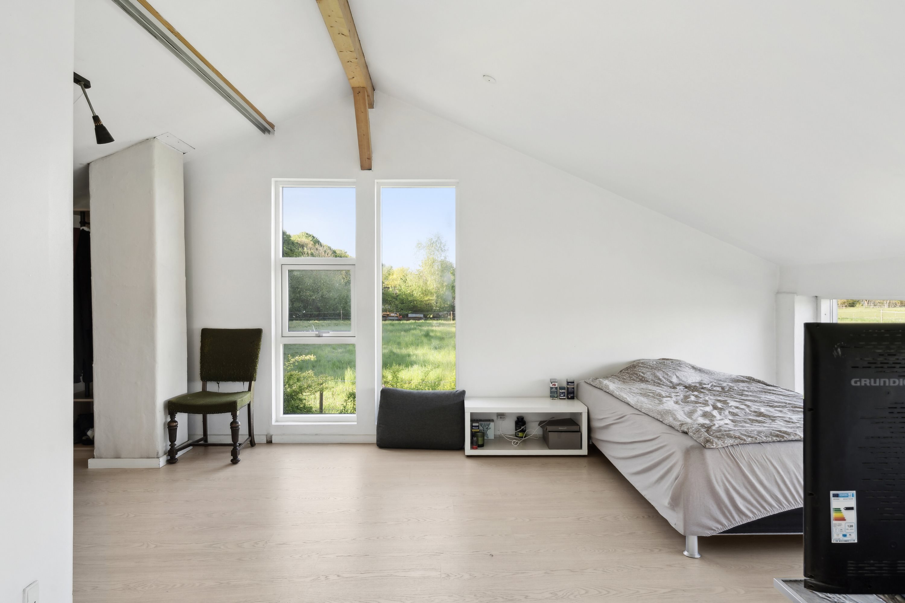 Fremhævet soveværelse billede i fuldskærmstilstand. Billede af Svenstrupvejen 44, 4130 Viby Sjælland