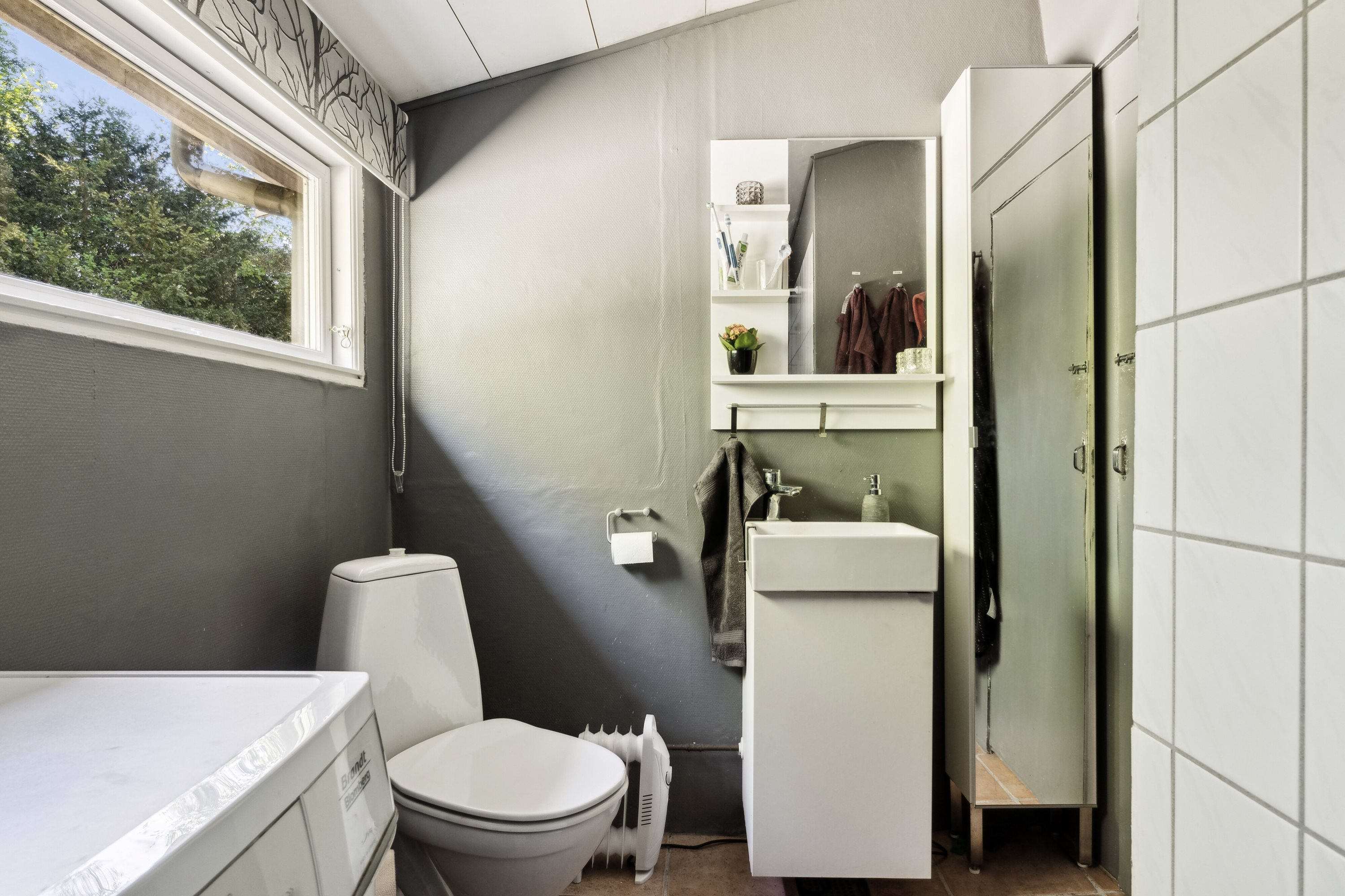 Fremhævet badeværelse billede i fuldskærmstilstand. Billede af Rønnebærvej 4A, 4500 Nykøbing Sj