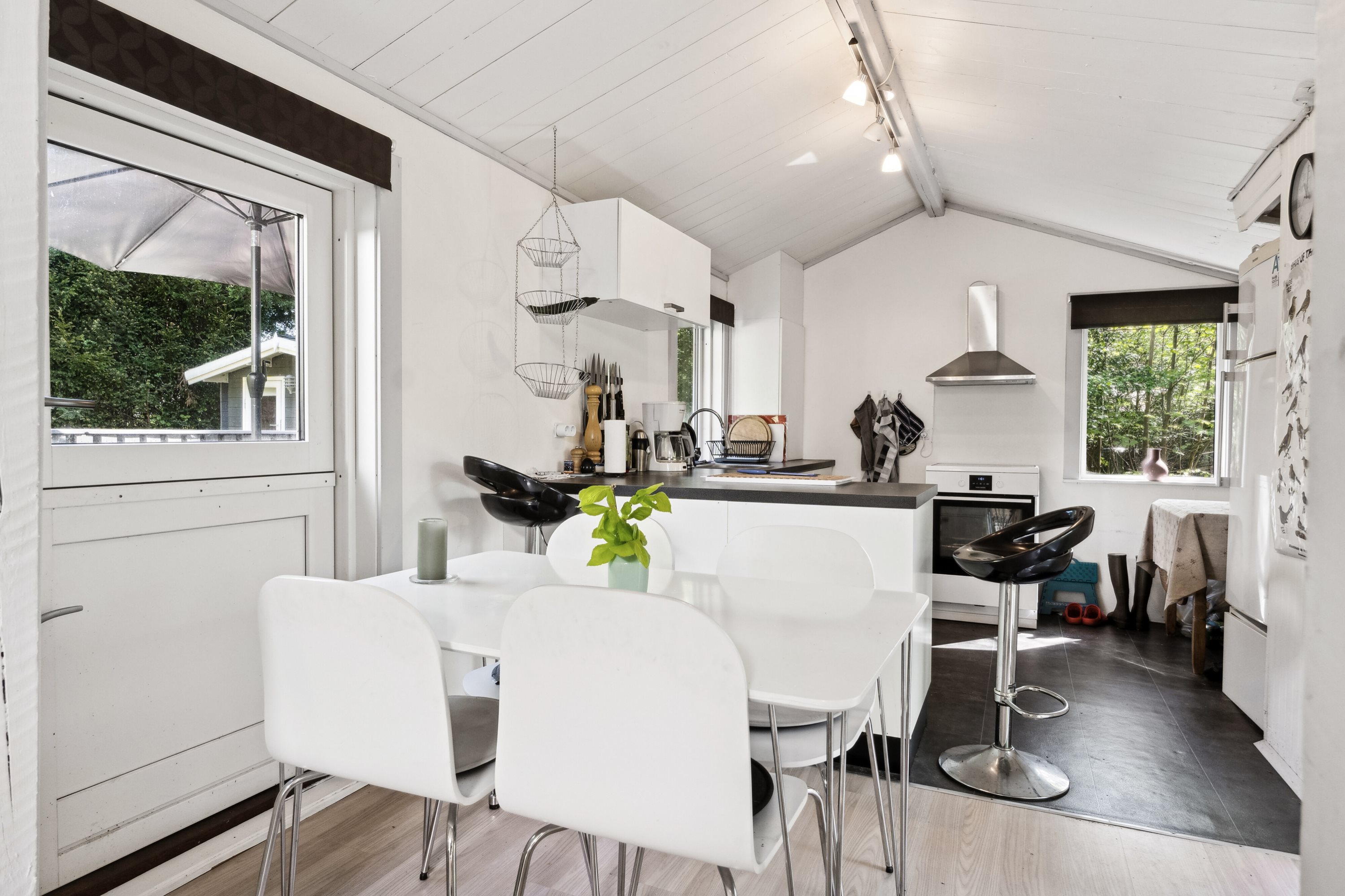 Fremhævet køkken billede i fuldskærmstilstand. Billede af Rønnebærvej 4A, 4500 Nykøbing Sj