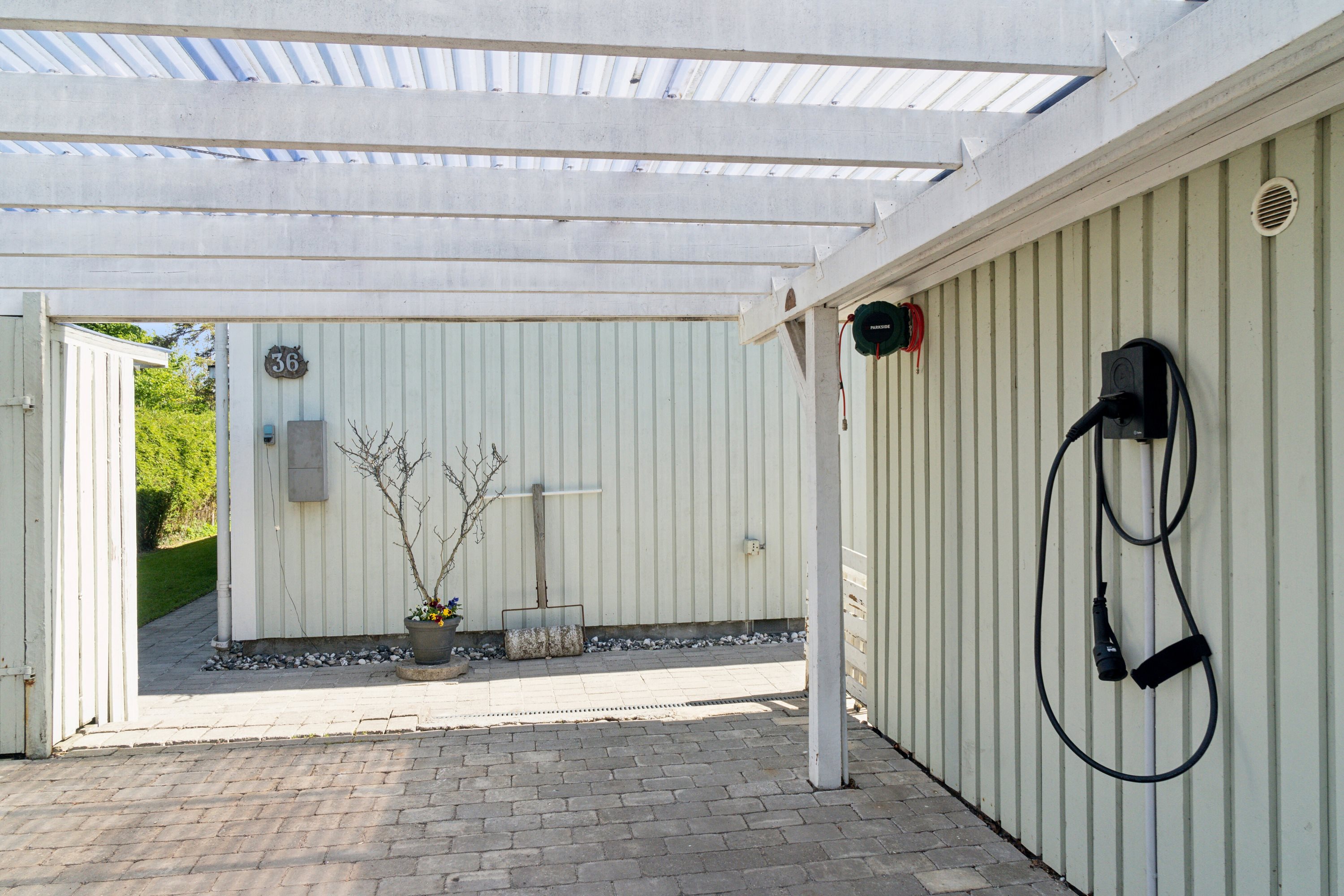 Fremhævet udendørs billede i fuldskærmstilstand. Billede af Fasanvænget 36, 4040 Jyllinge