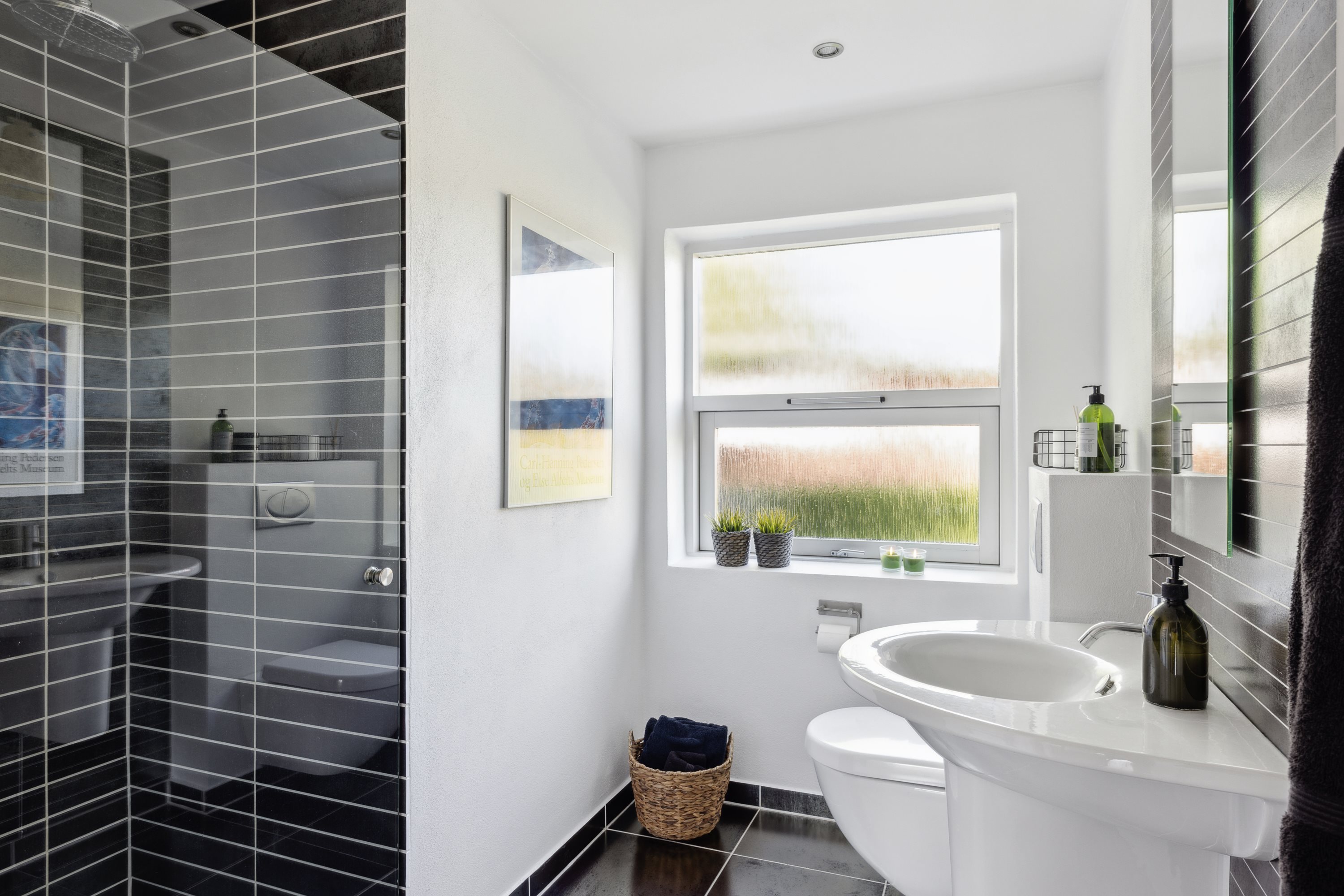 Fremhævet badeværelse billede i fuldskærmstilstand. Billede af Frejasvej 15, 8800 Viborg