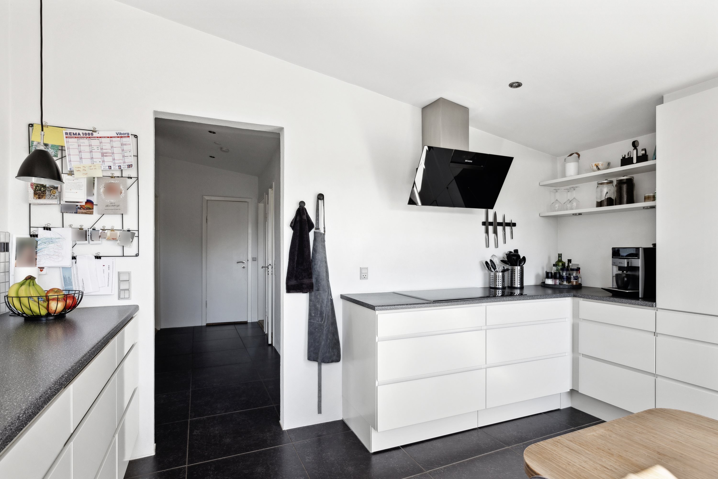Fremhævet køkken billede i fuldskærmstilstand. Billede af Frejasvej 15, 8800 Viborg