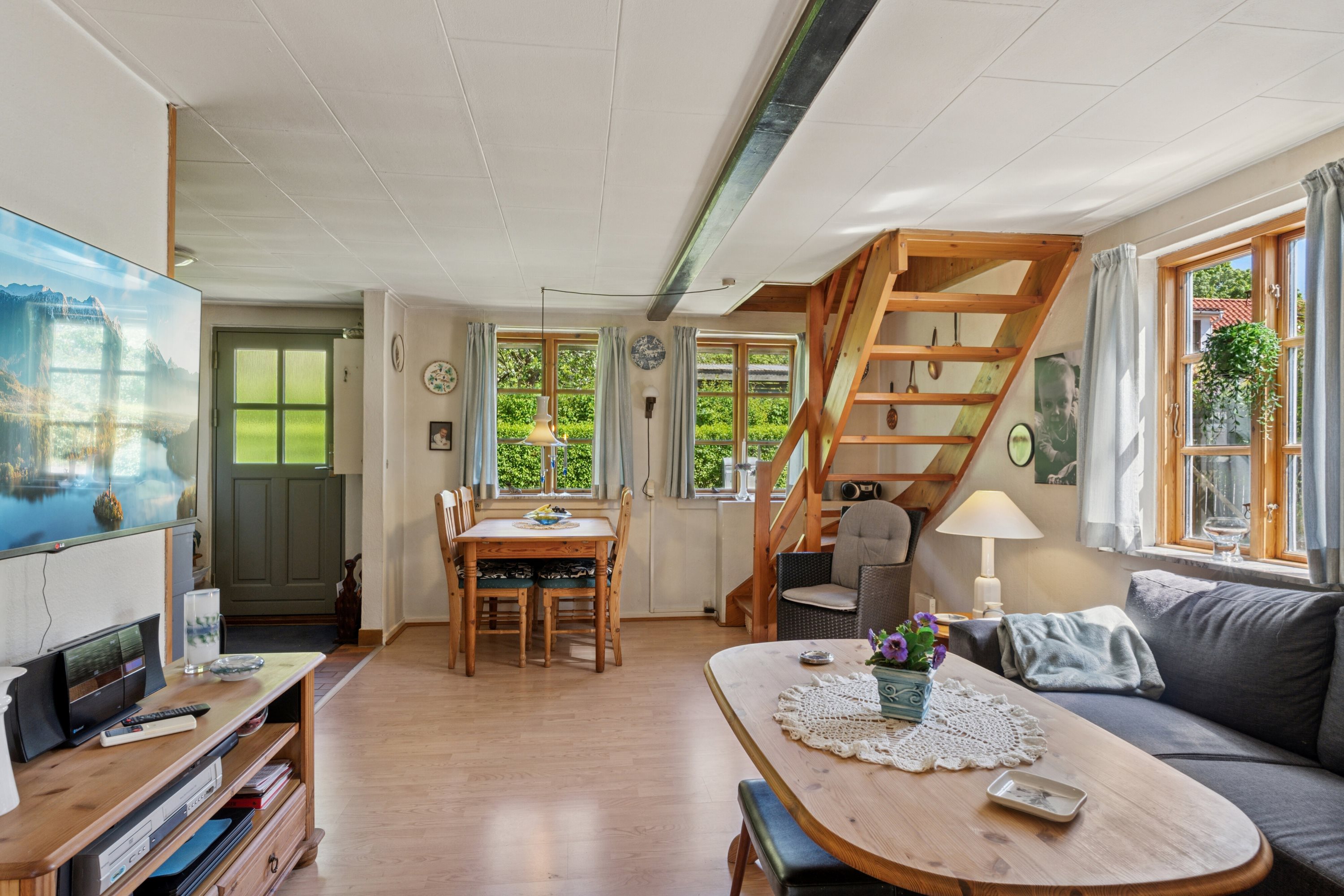 Fremhævet stue billede i fuldskærmstilstand. Billede af Bakkebøllevej 102, 4760 Vordingborg