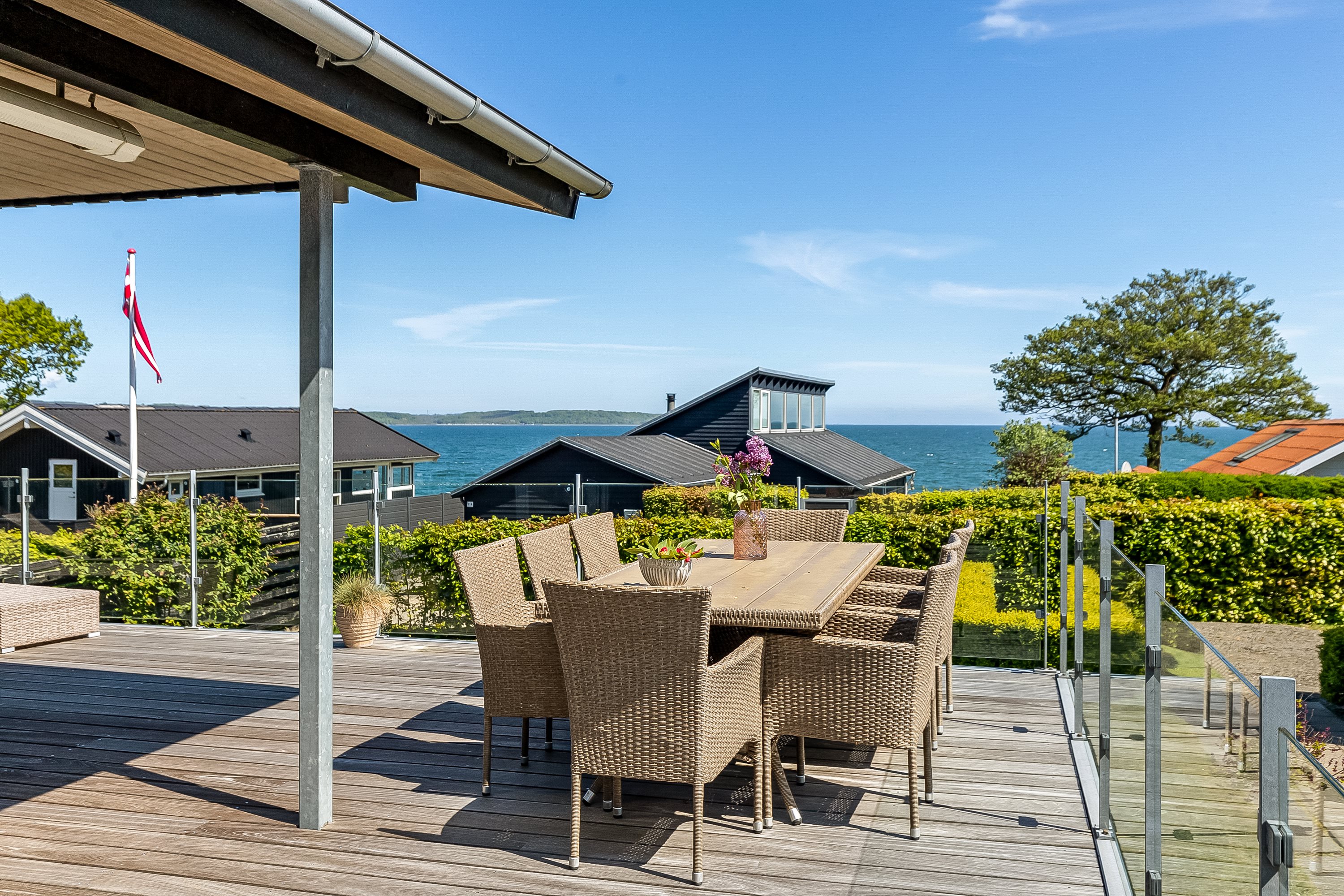 Fremhævet terrasse billede i fuldskærmstilstand. Billede af Violvej 5, Mørkholt, 7080 Børkop