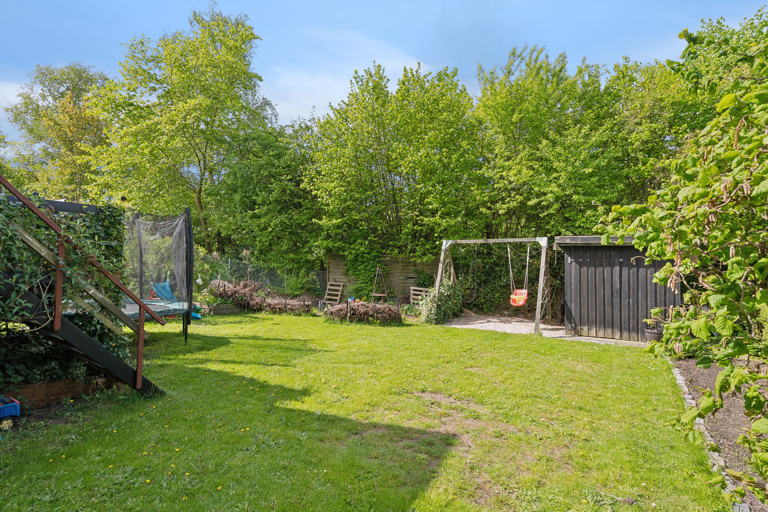 Fremhævet udendørs billede i fuldskærmstilstand. Billede af Bruuns Alle 14, 5700 Svendborg