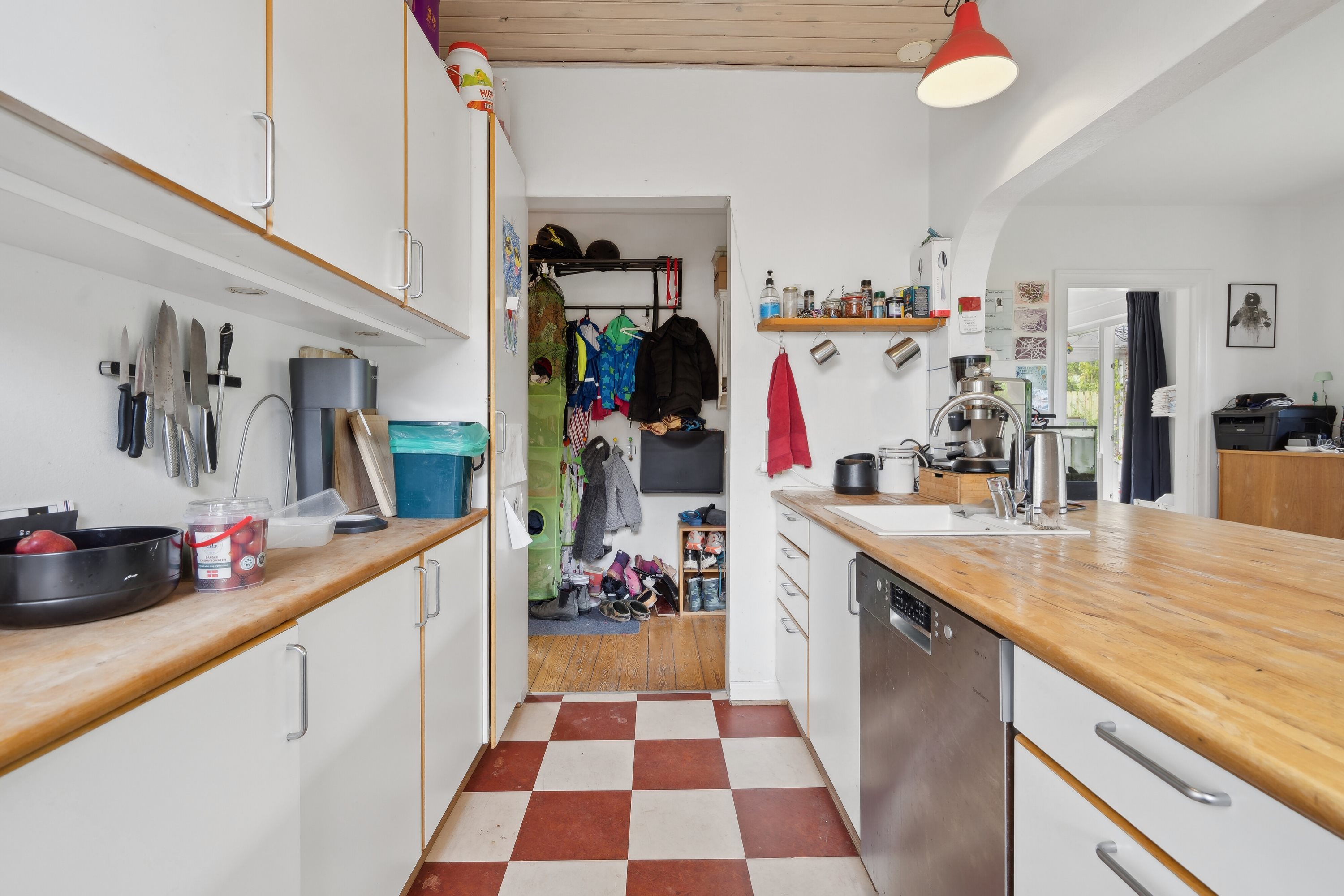 Fremhævet køkken billede i fuldskærmstilstand. Billede af Bruuns Alle 14, 5700 Svendborg