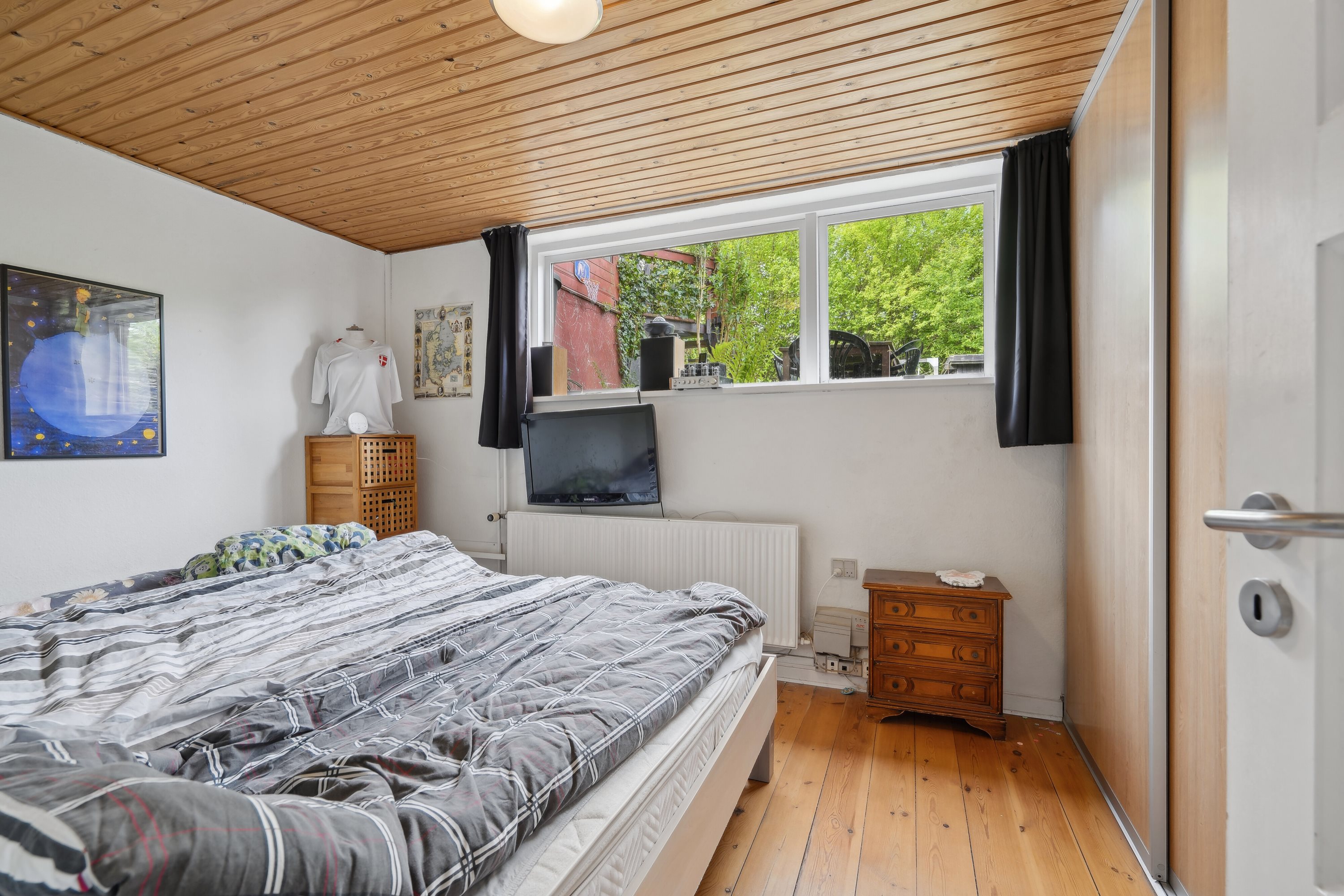 Fremhævet soveværelse billede i fuldskærmstilstand. Billede af Bruuns Alle 14, 5700 Svendborg