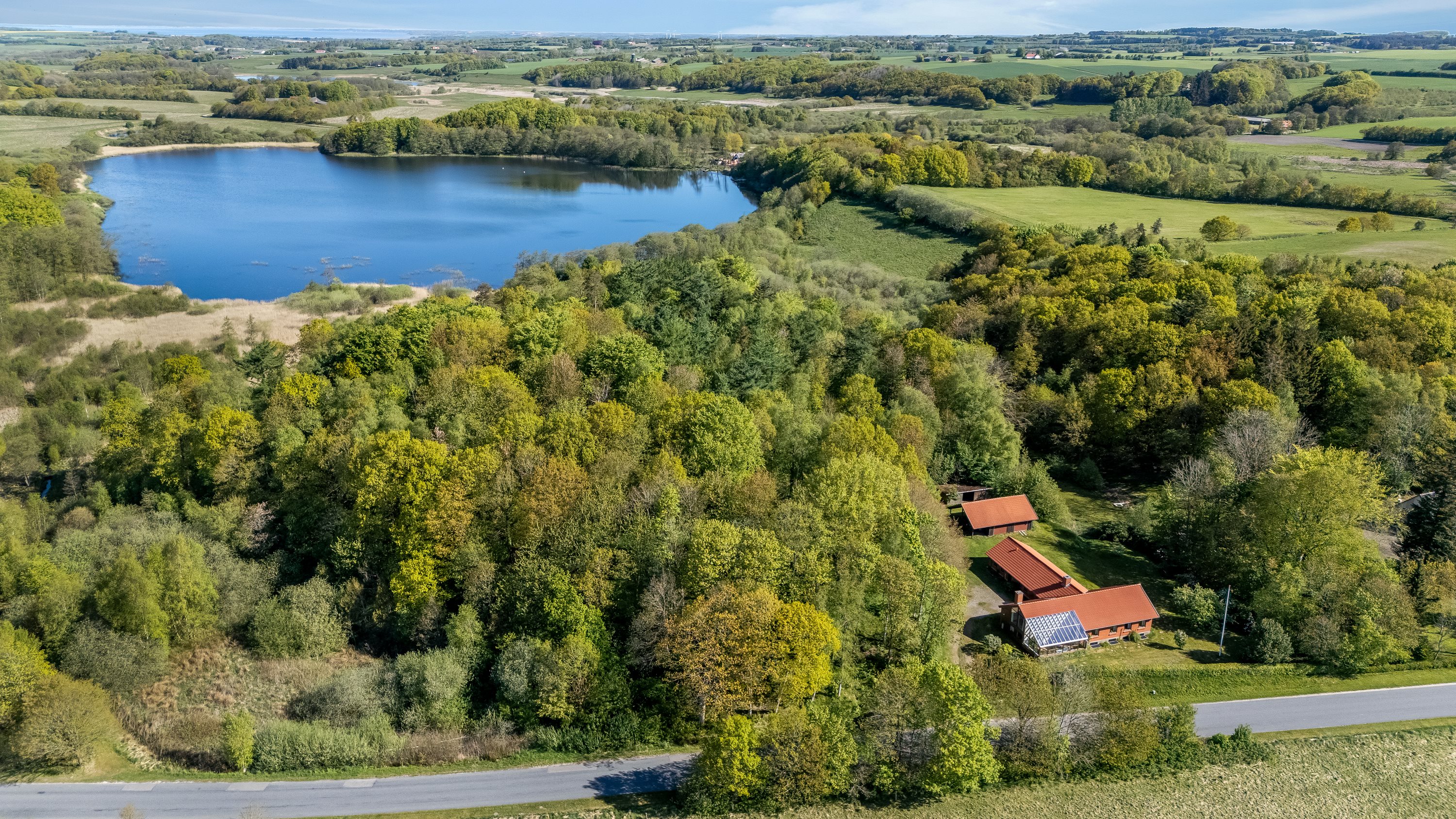 Fremhævet luftfoto billede i fuldskærmstilstand. Billede af Trabjergvej 1, 7500 Holstebro