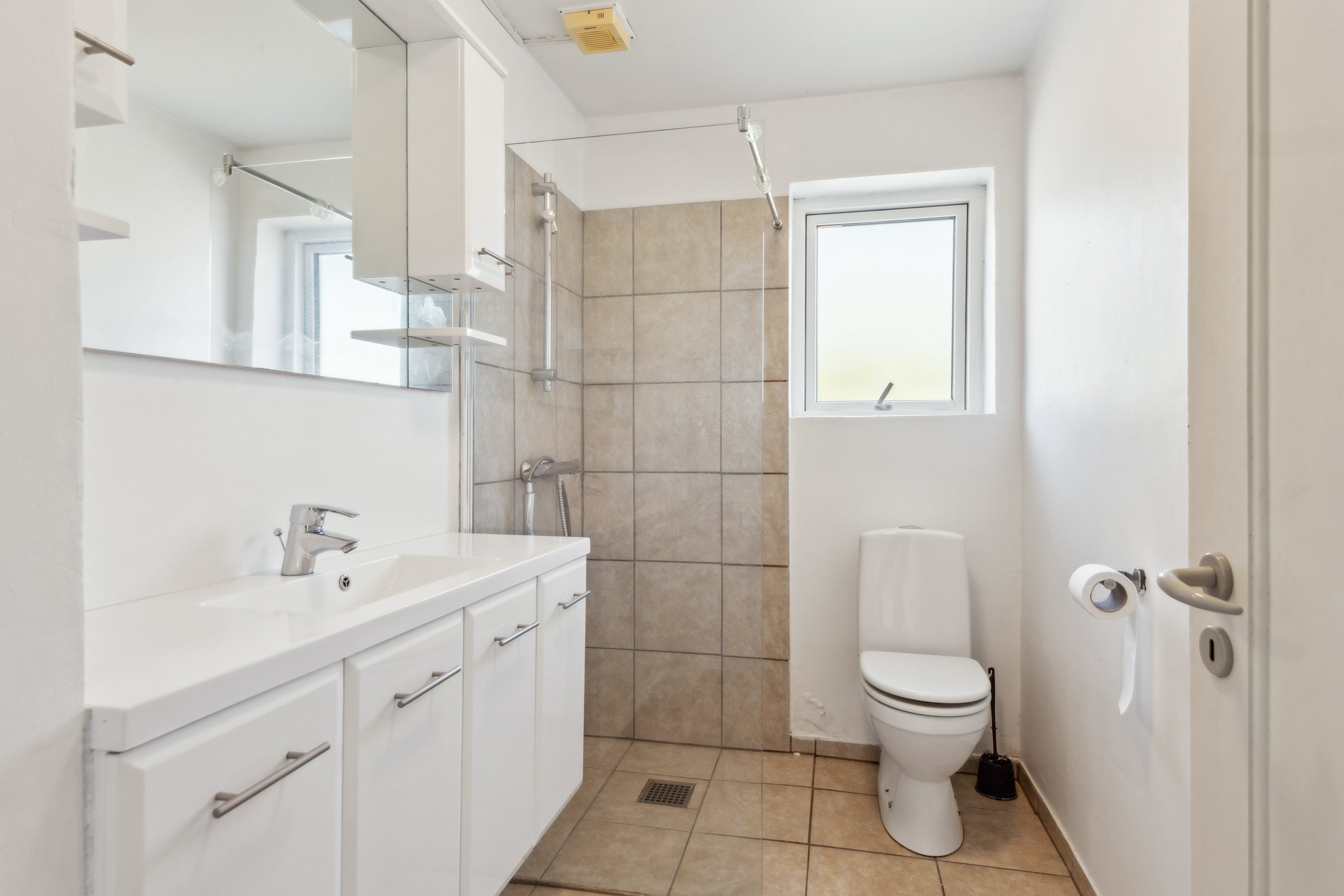 Fremhævet badeværelse billede i fuldskærmstilstand. Billede af Nymøllevej 30, Barmer, 9240 Nibe