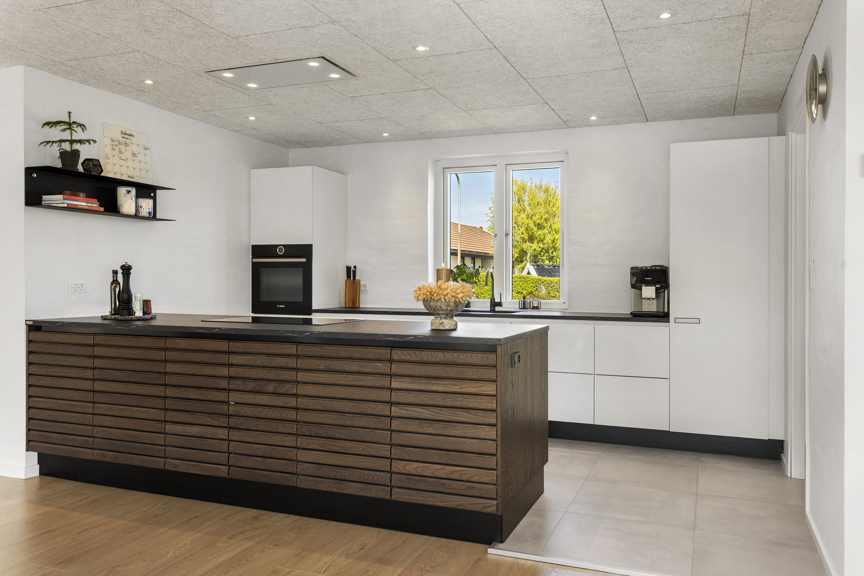 Fremhævet køkken billede i fuldskærmstilstand. Billede af Gustav Wieds Vej 1, 9900 Frederikshavn