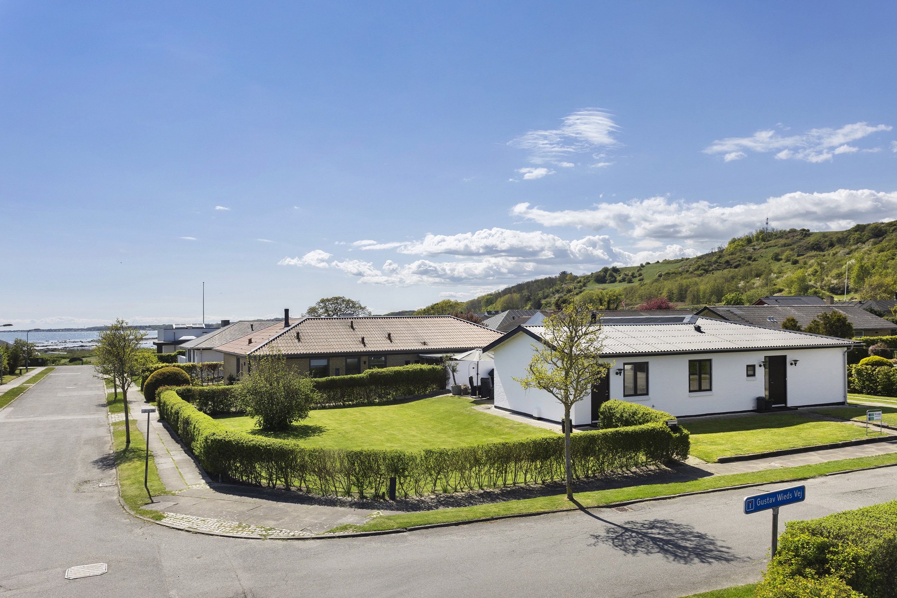 Fremhævet ejendommen billede i fuldskærmstilstand. Billede af Gustav Wieds Vej 1, 9900 Frederikshavn