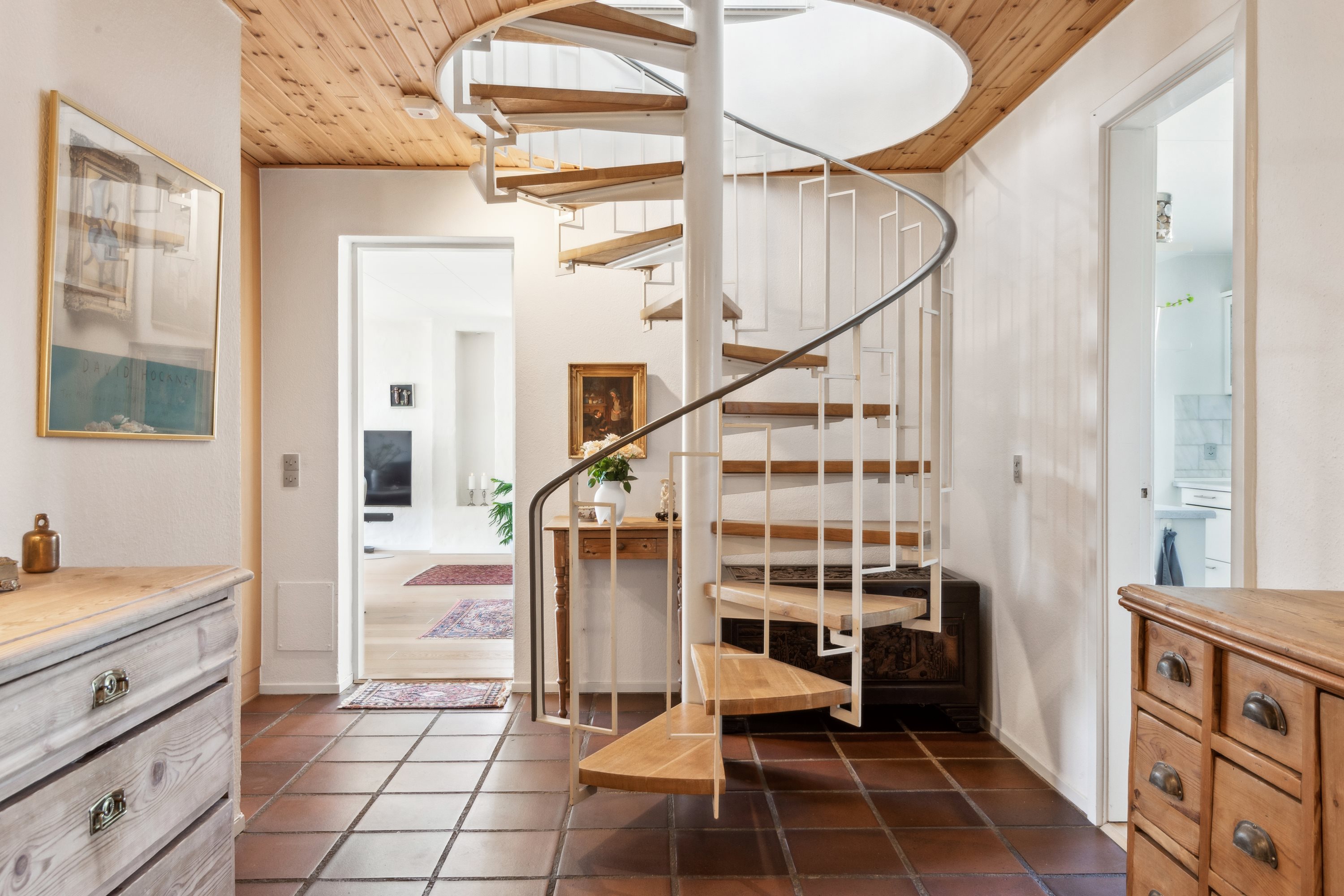 Fremhævet gang billede i fuldskærmstilstand. Billede af Johan Skjoldborgs Vej 37, 9200 Aalborg SV