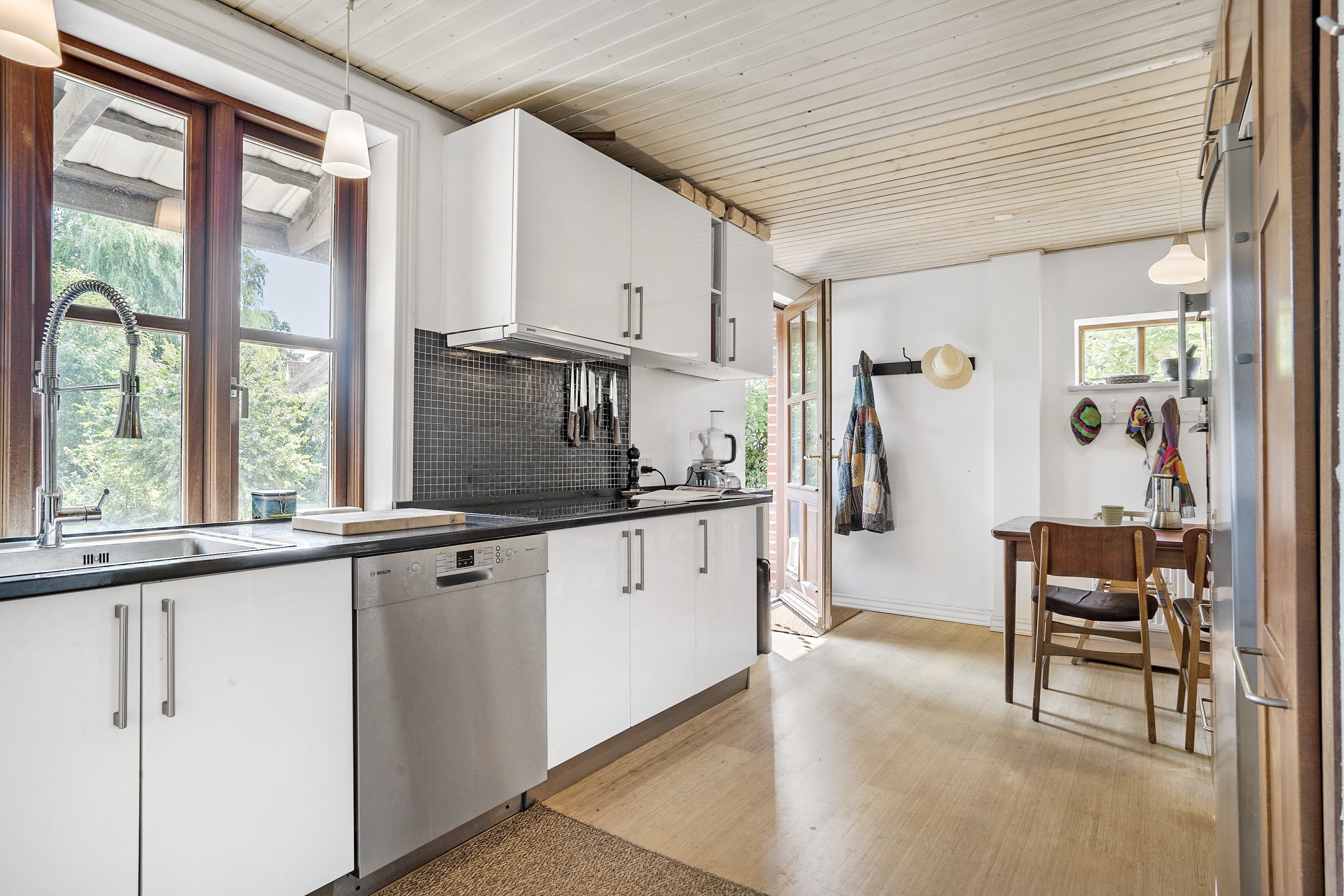 Fremhævet køkken billede i fuldskærmstilstand. Billede af Randersvej 360, Lisbjerg, 8200 Aarhus N