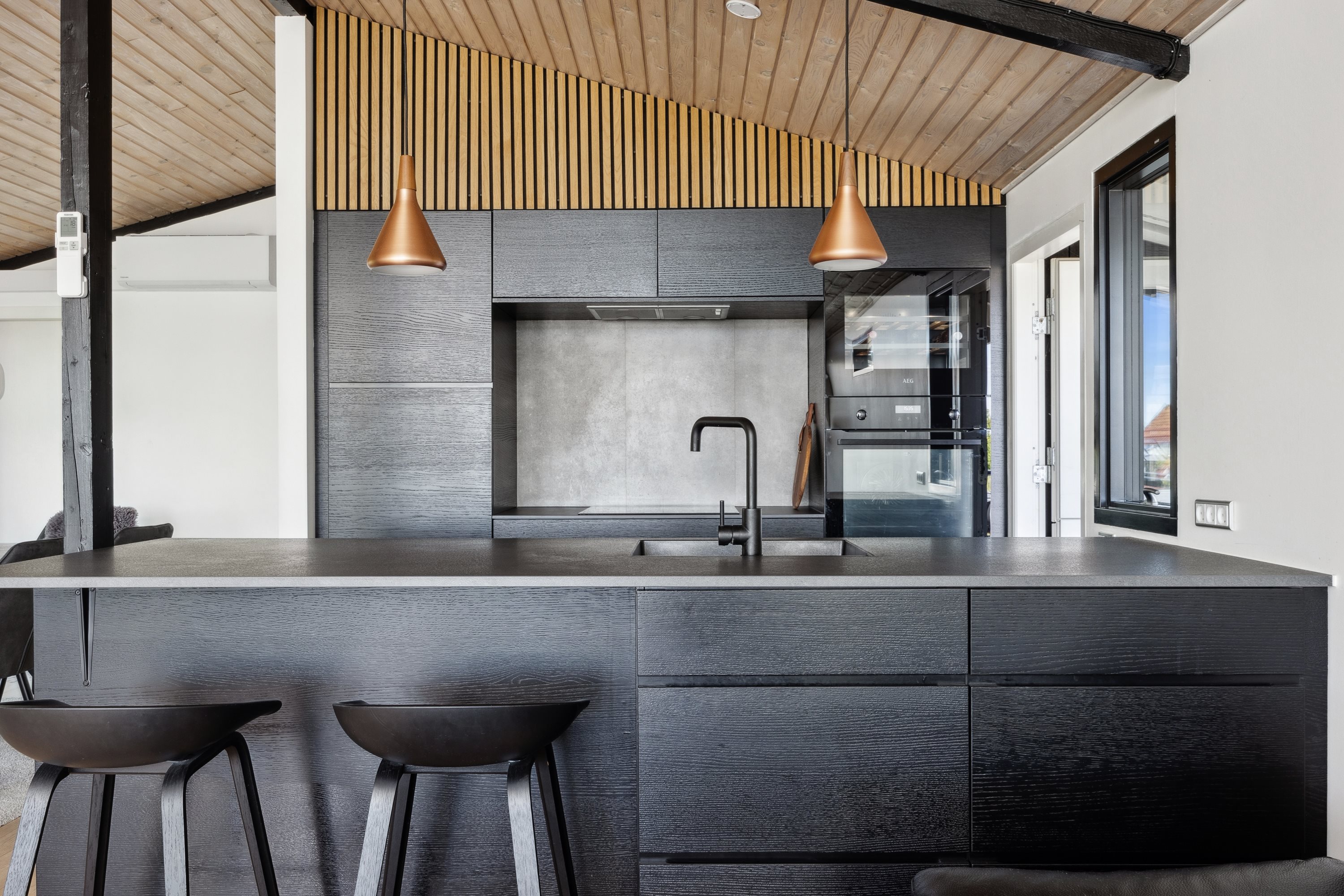 Fremhævet køkken billede i fuldskærmstilstand. Billede af Brinken 250, 4671 Strøby