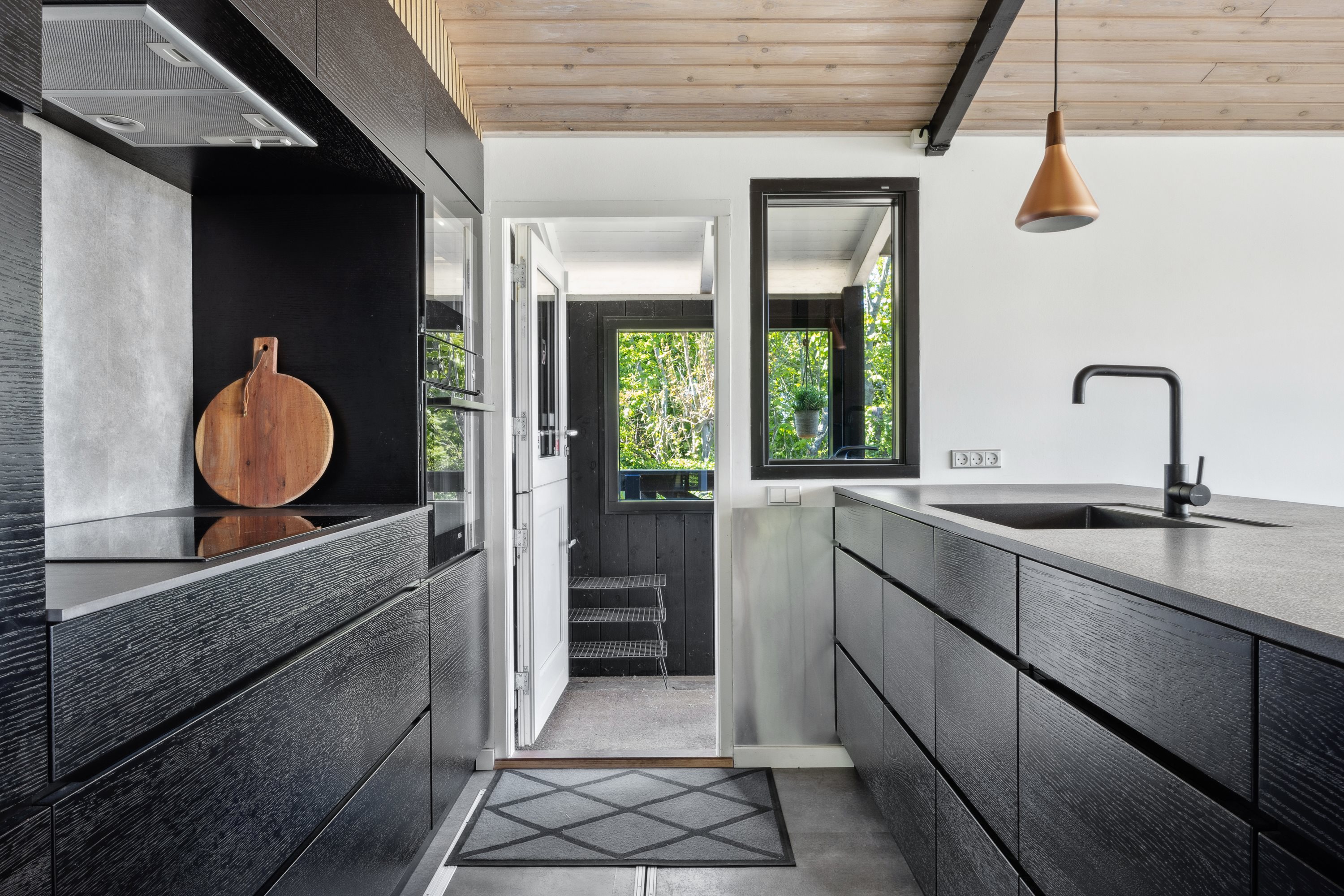 Fremhævet køkken billede i fuldskærmstilstand. Billede af Brinken 250, 4671 Strøby