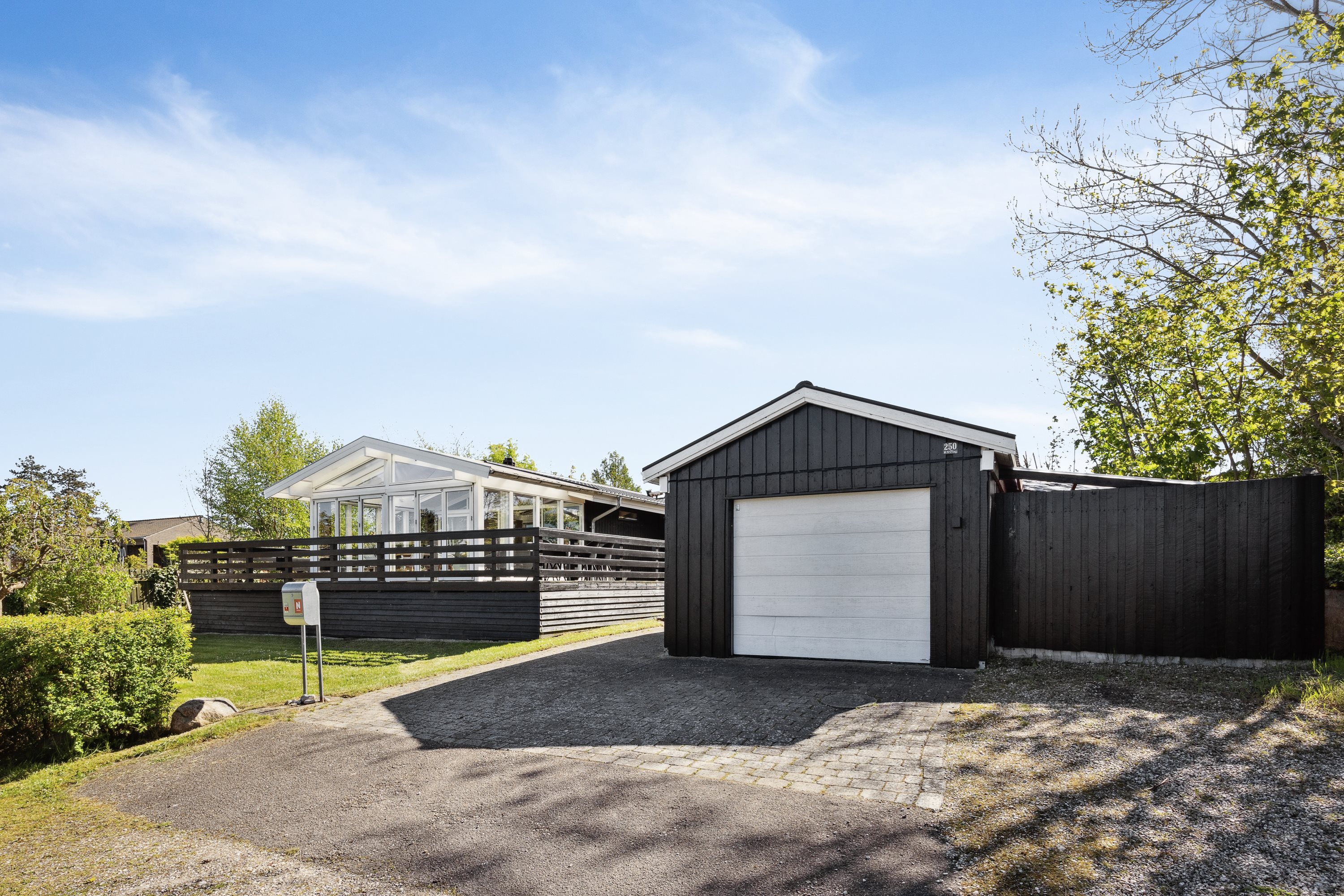 Fremhævet ejendom 1 billede i fuldskærmstilstand. Billede af Brinken 250, 4671 Strøby