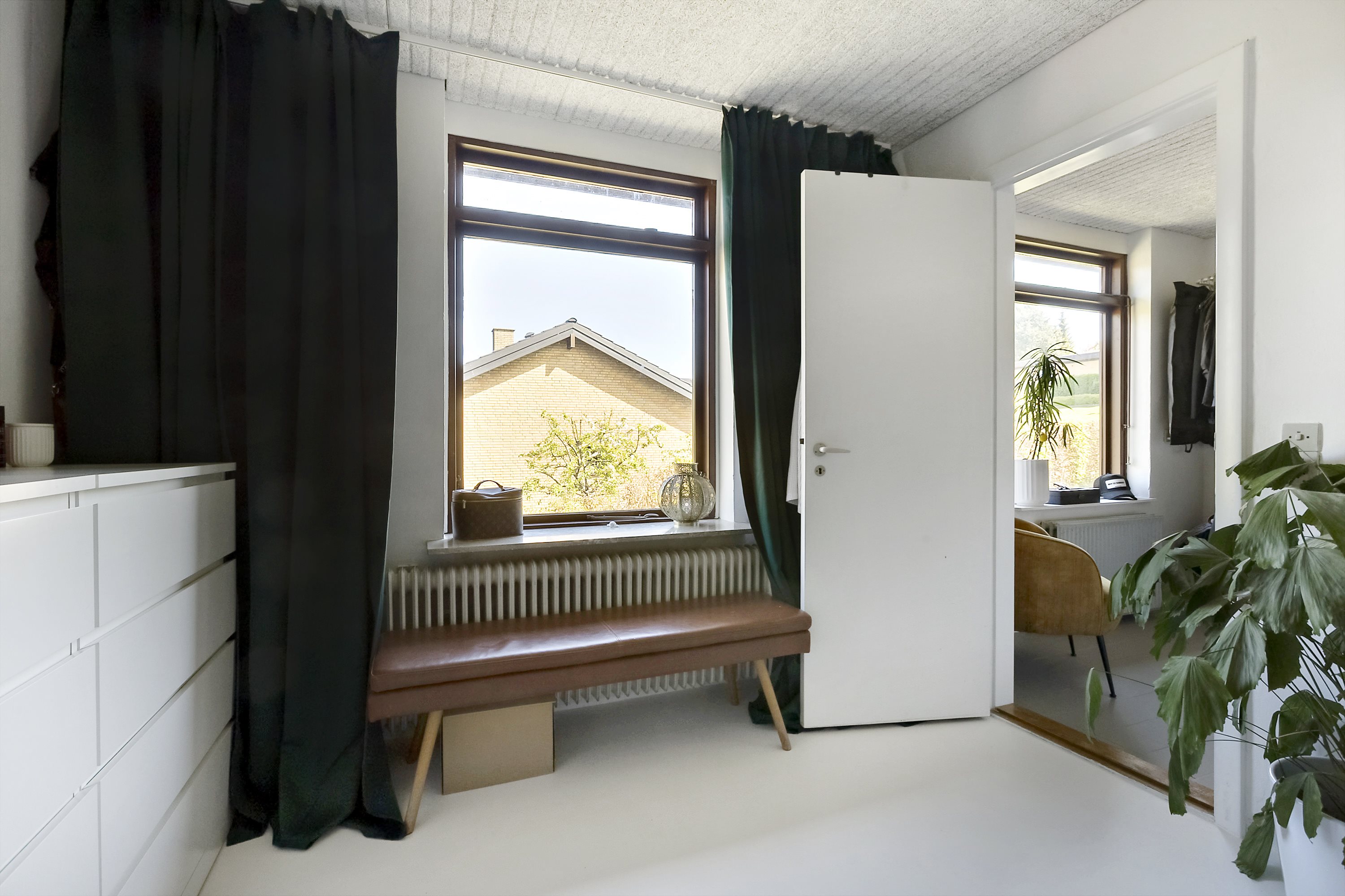 Fremhævet soveværelse billede i fuldskærmstilstand. Billede af Gamle Kongevej 88, 6200 Aabenraa