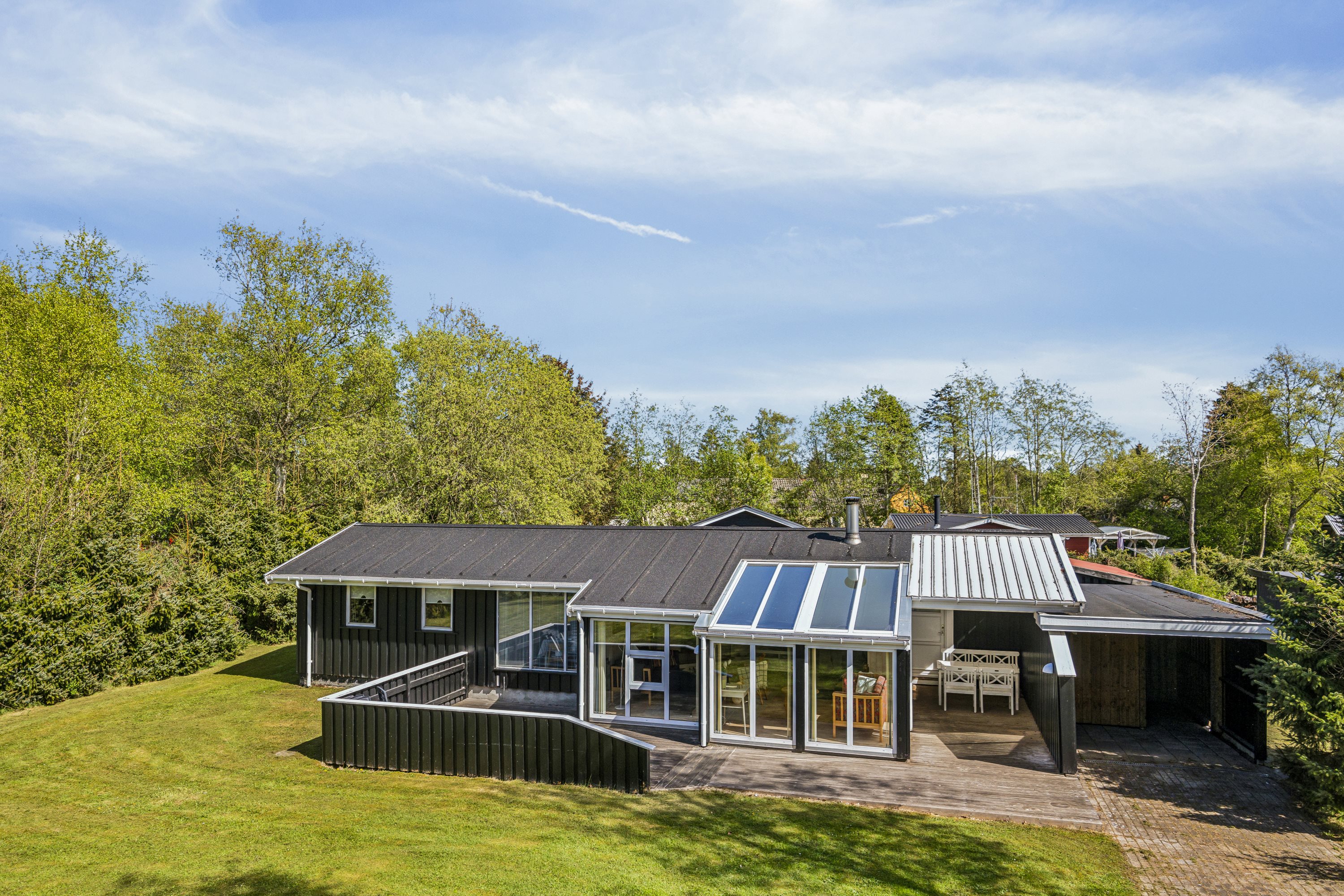 Fremhævet ejendom 1 billede i fuldskærmstilstand. Billede af Sommervej 30, 9370 Hals