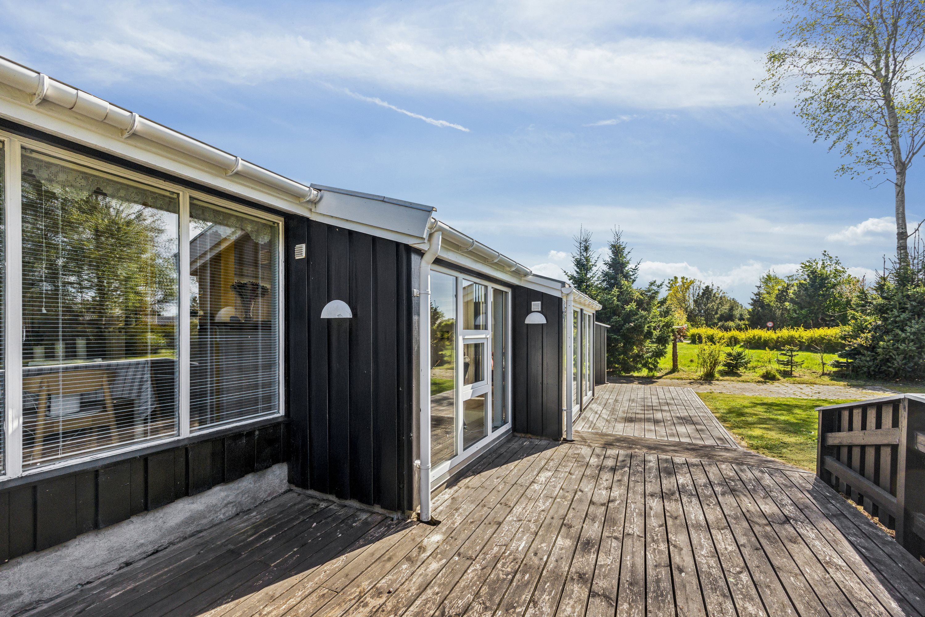 Fremhævet ejendom 1 billede i fuldskærmstilstand. Billede af Sommervej 30, 9370 Hals