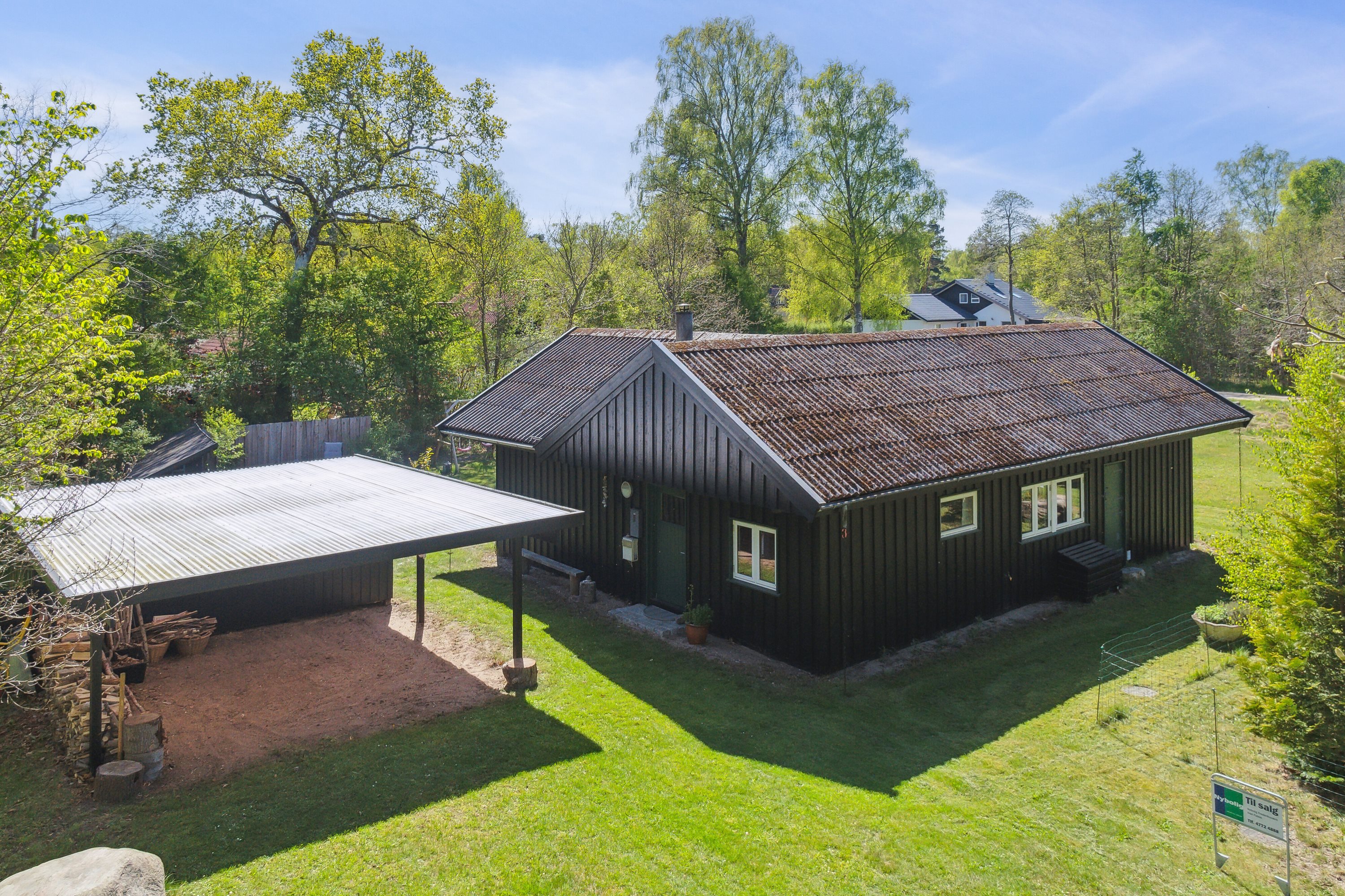 Fremhævet set fra haven billede i fuldskærmstilstand. Billede af Lisbeths Vænge 3, Tibirke Sand, 3300 Frederiksværk