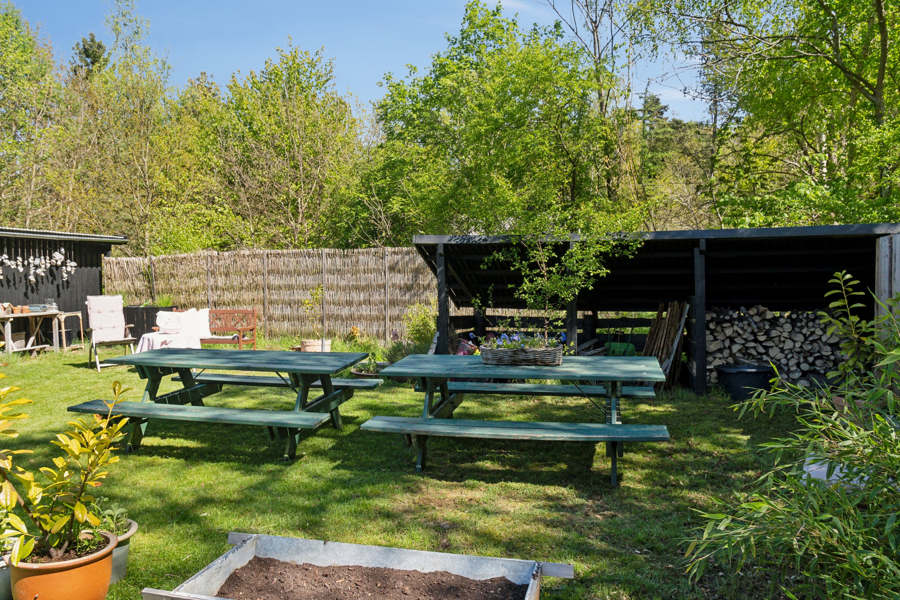 Fremhævet terrasse billede i fuldskærmstilstand. Billede af Lisbeths Vænge 3, Tibirke Sand, 3300 Frederiksværk