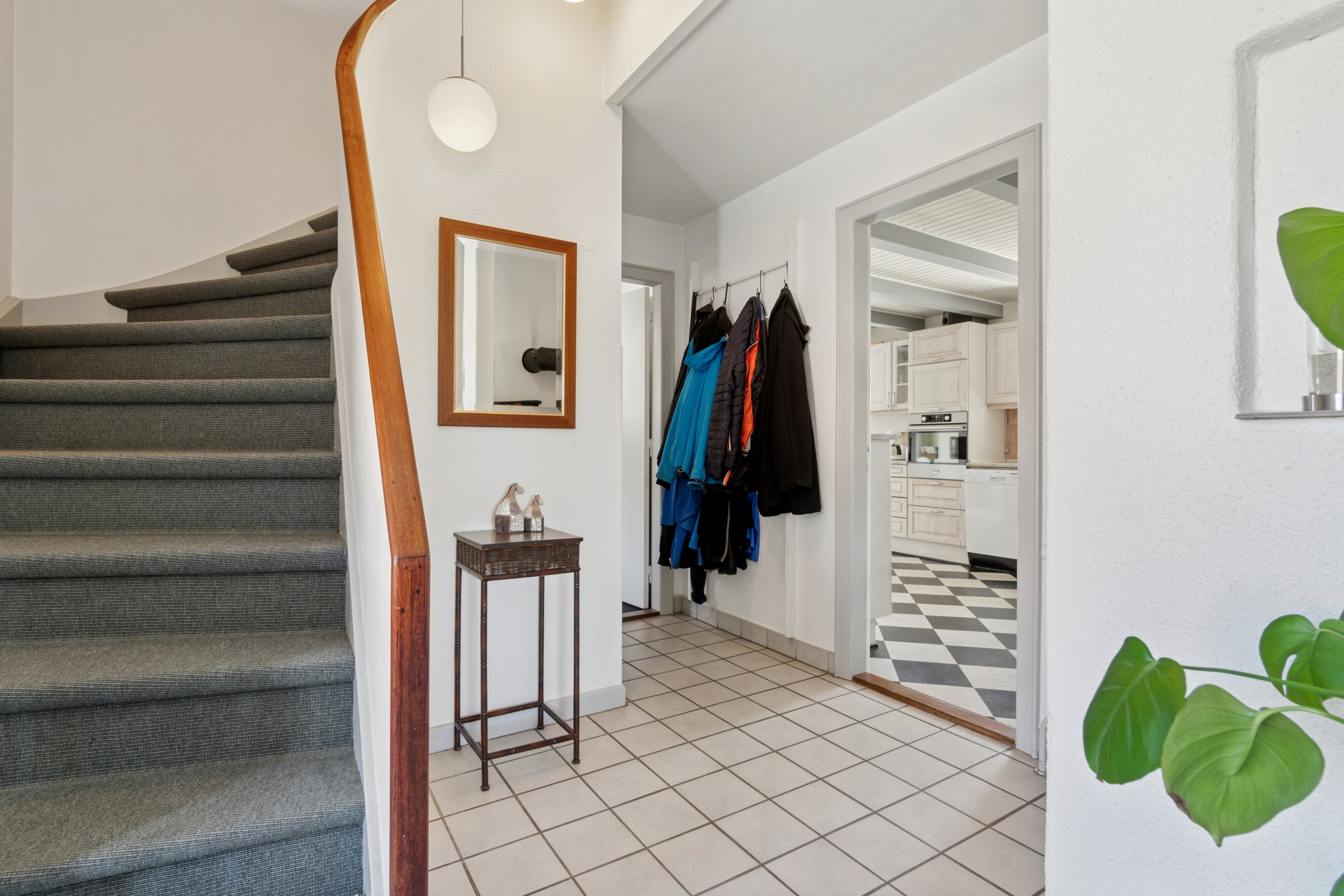 Fremhævet trappe billede i fuldskærmstilstand. Billede af Borgergade 9, Koldby, 7752 Snedsted