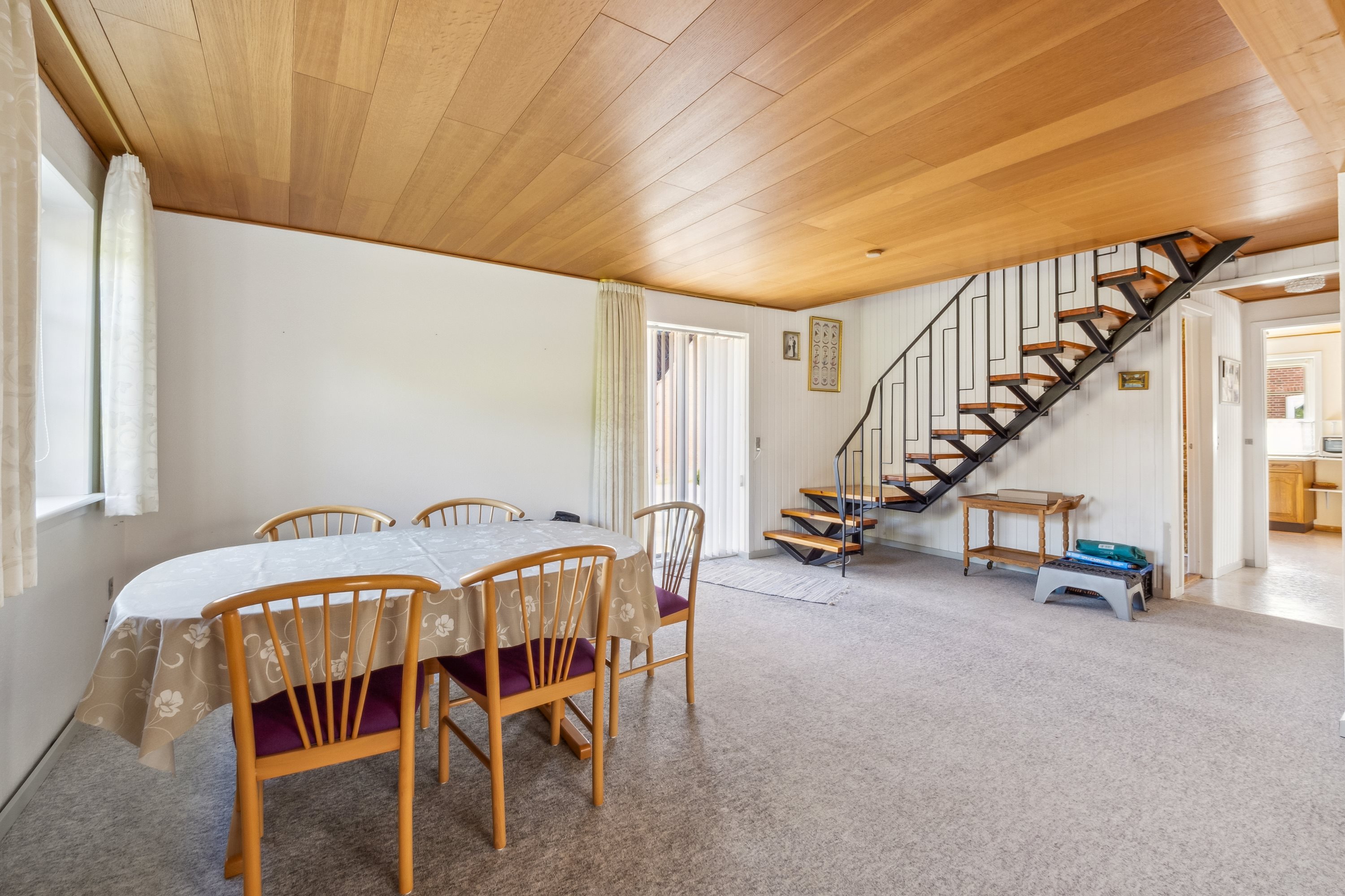 Fremhævet stue billede i fuldskærmstilstand. Billede af Mælkevejen 16, Rønbjerg, 7800 Skive