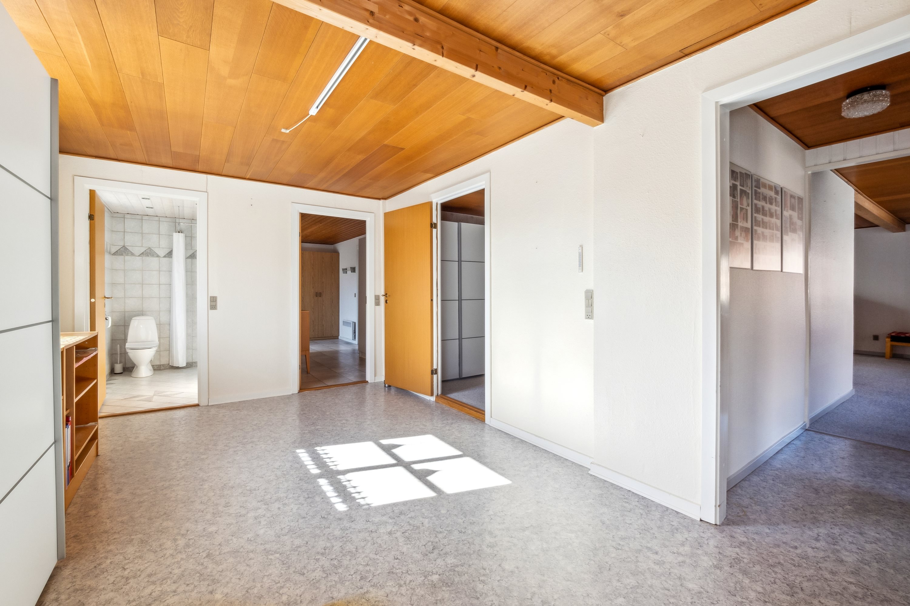 Fremhævet gang billede i fuldskærmstilstand. Billede af Mælkevejen 16, Rønbjerg, 7800 Skive