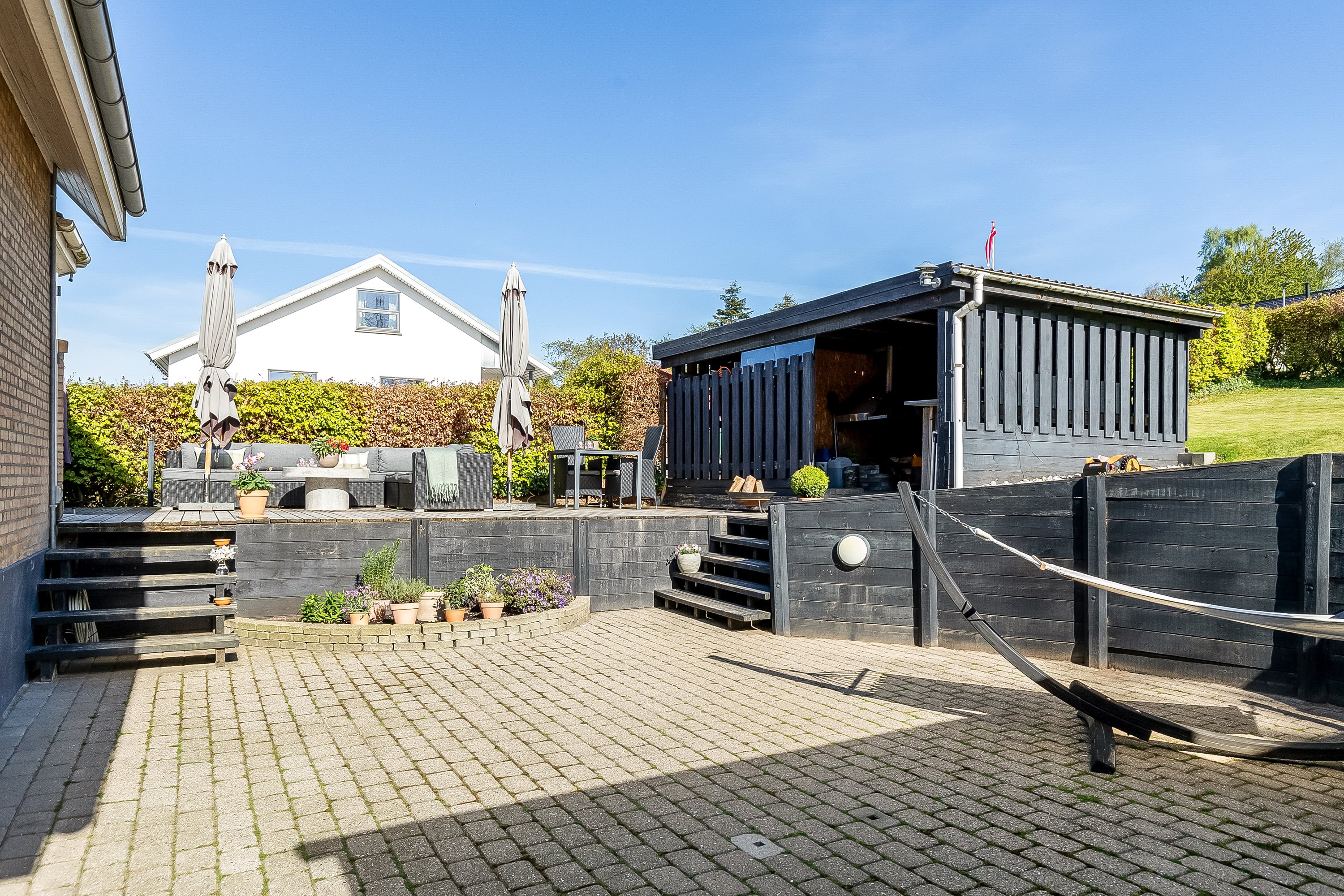 Fremhævet terrasse billede i fuldskærmstilstand. Billede af Alpedalsvej 4, 6000 Kolding