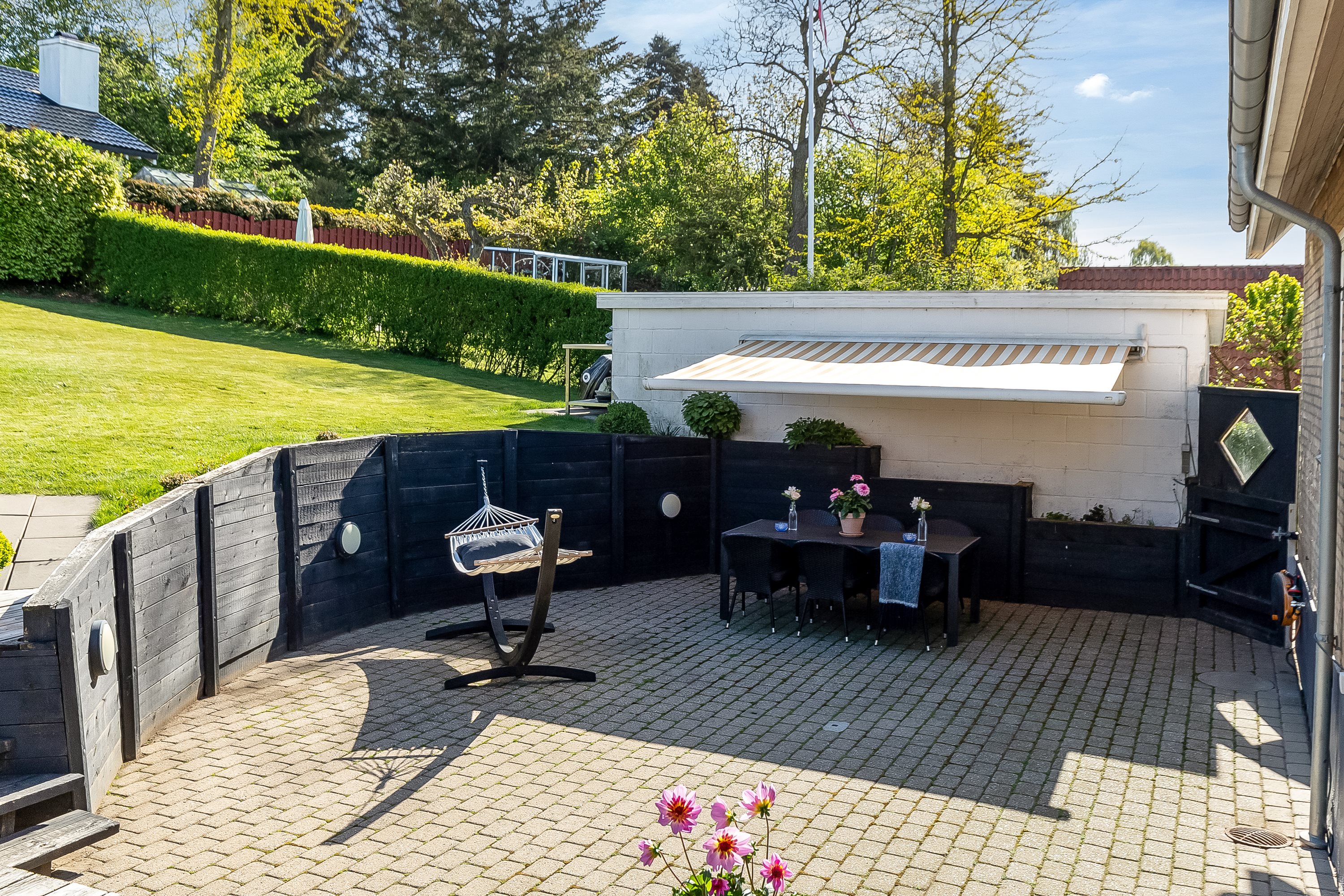 Fremhævet terrasse billede i fuldskærmstilstand. Billede af Alpedalsvej 4, 6000 Kolding