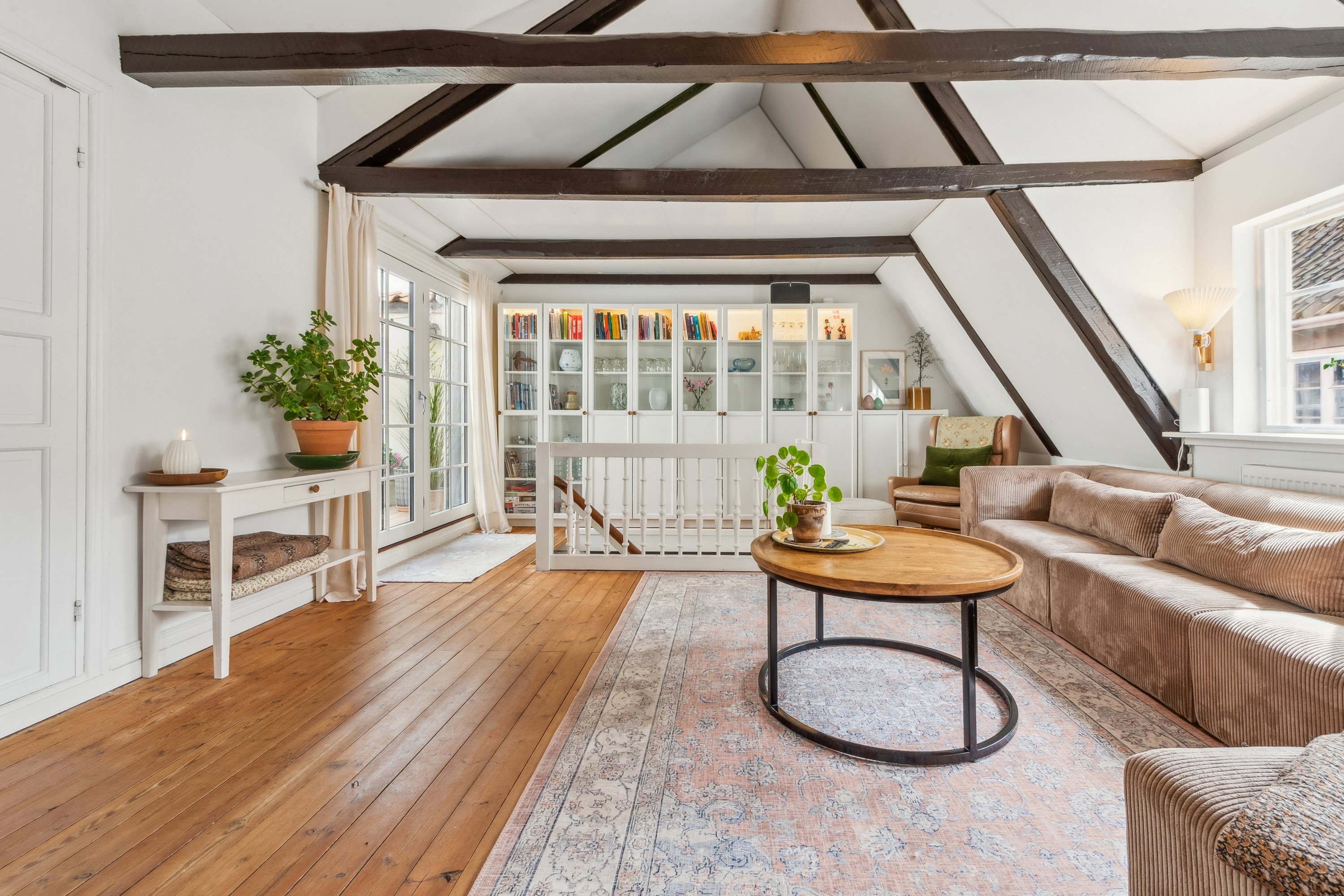 Fremhævet stue billede i fuldskærmstilstand. Billede af Skyttenstræde 10, 3000 Helsingør