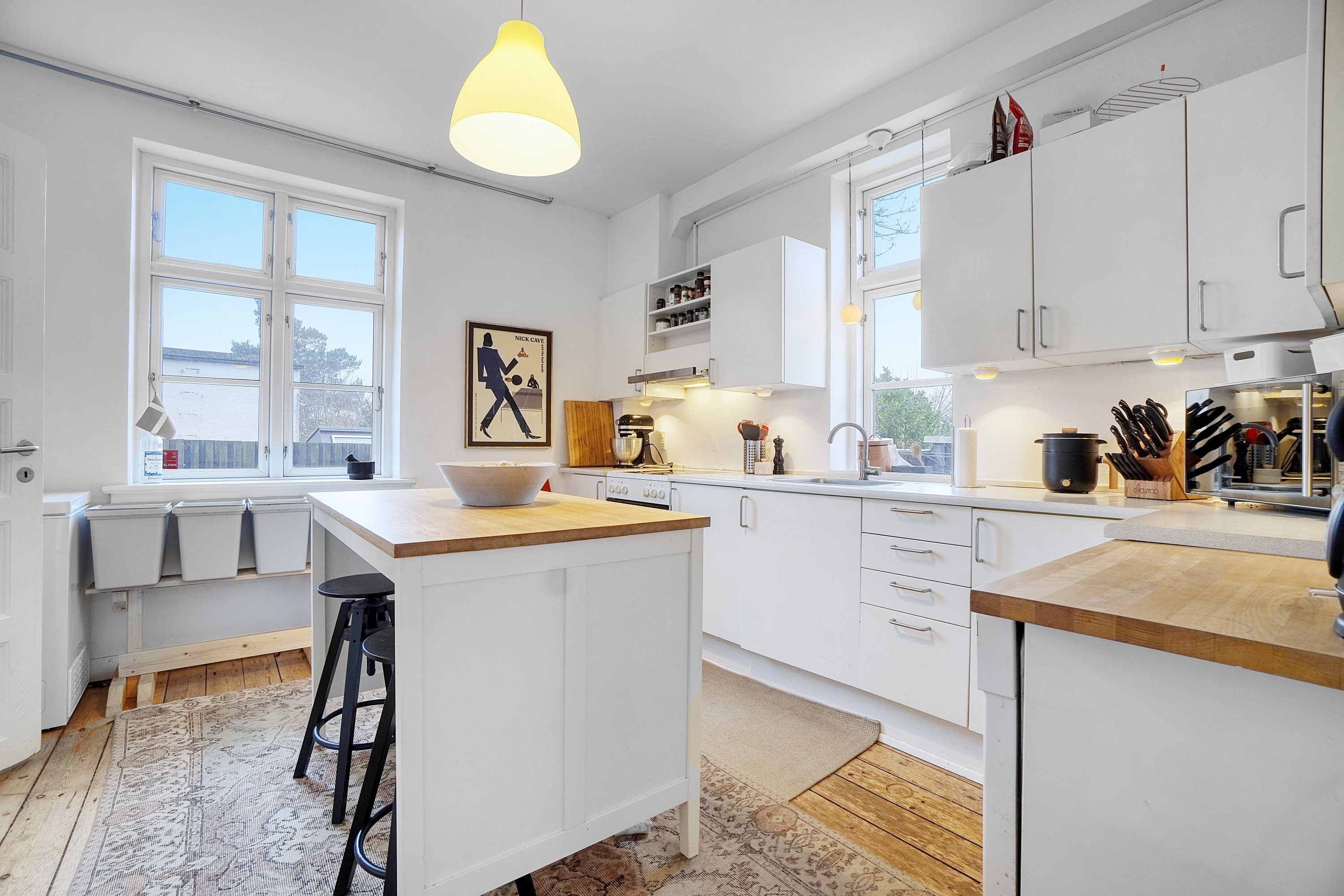 Fremhævet køkken billede i fuldskærmstilstand. Billede af Alrunevej 1, 2900 Hellerup