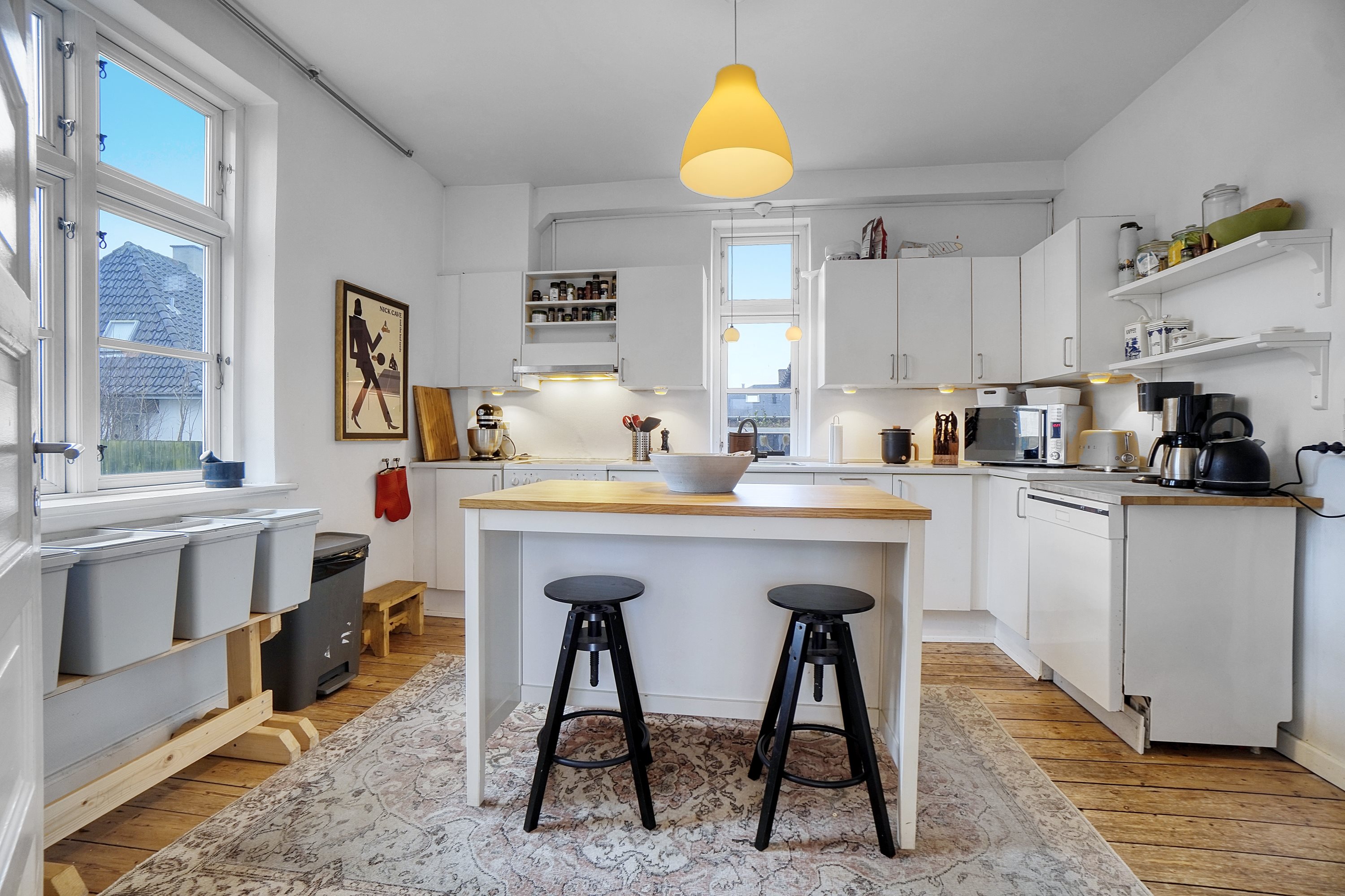 Fremhævet køkken billede i fuldskærmstilstand. Billede af Alrunevej 1, 2900 Hellerup