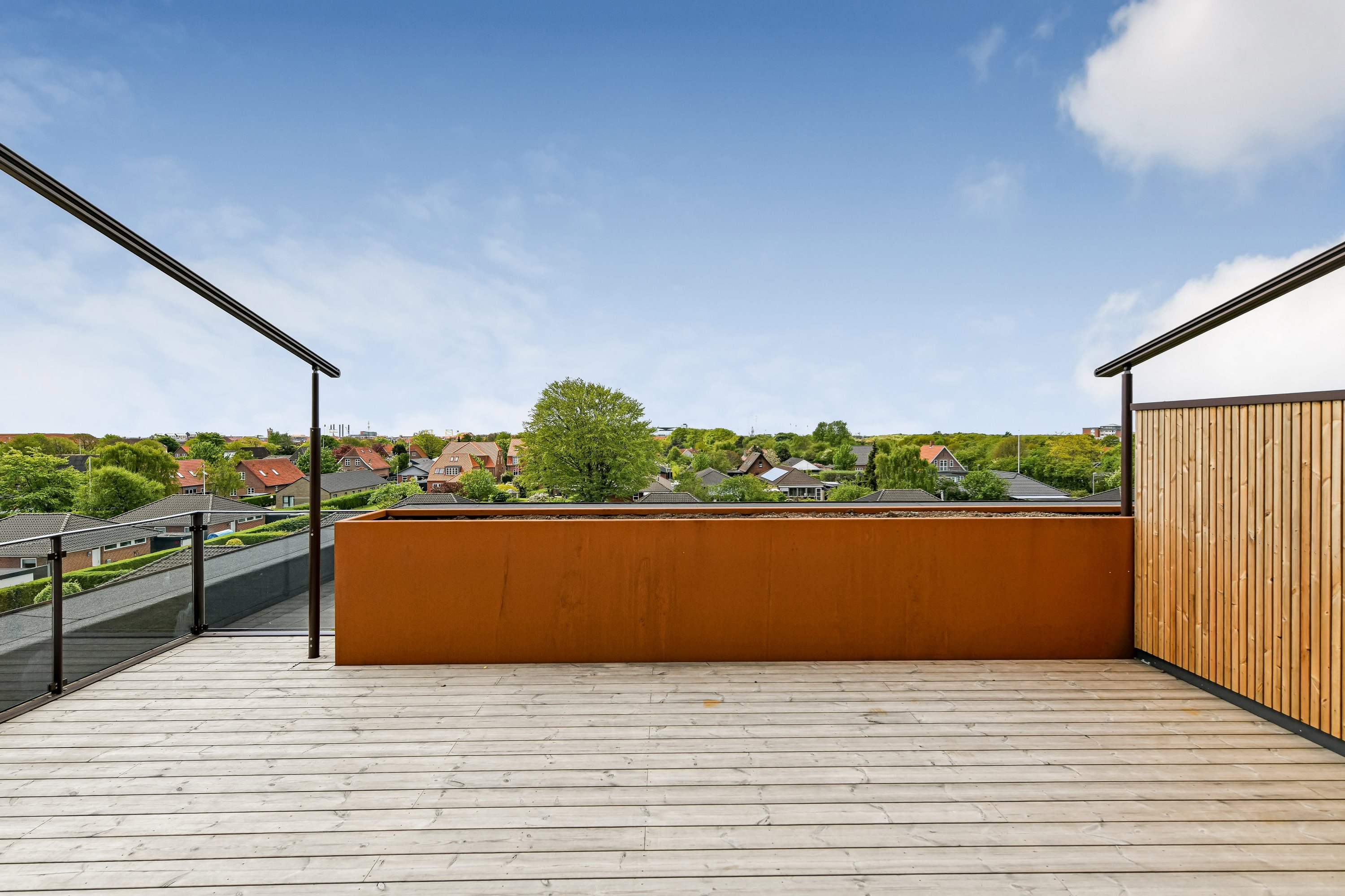 Fremhævet  billede i fuldskærmstilstand. Billede af Schaubparken 8, 3. th., 6700 Esbjerg