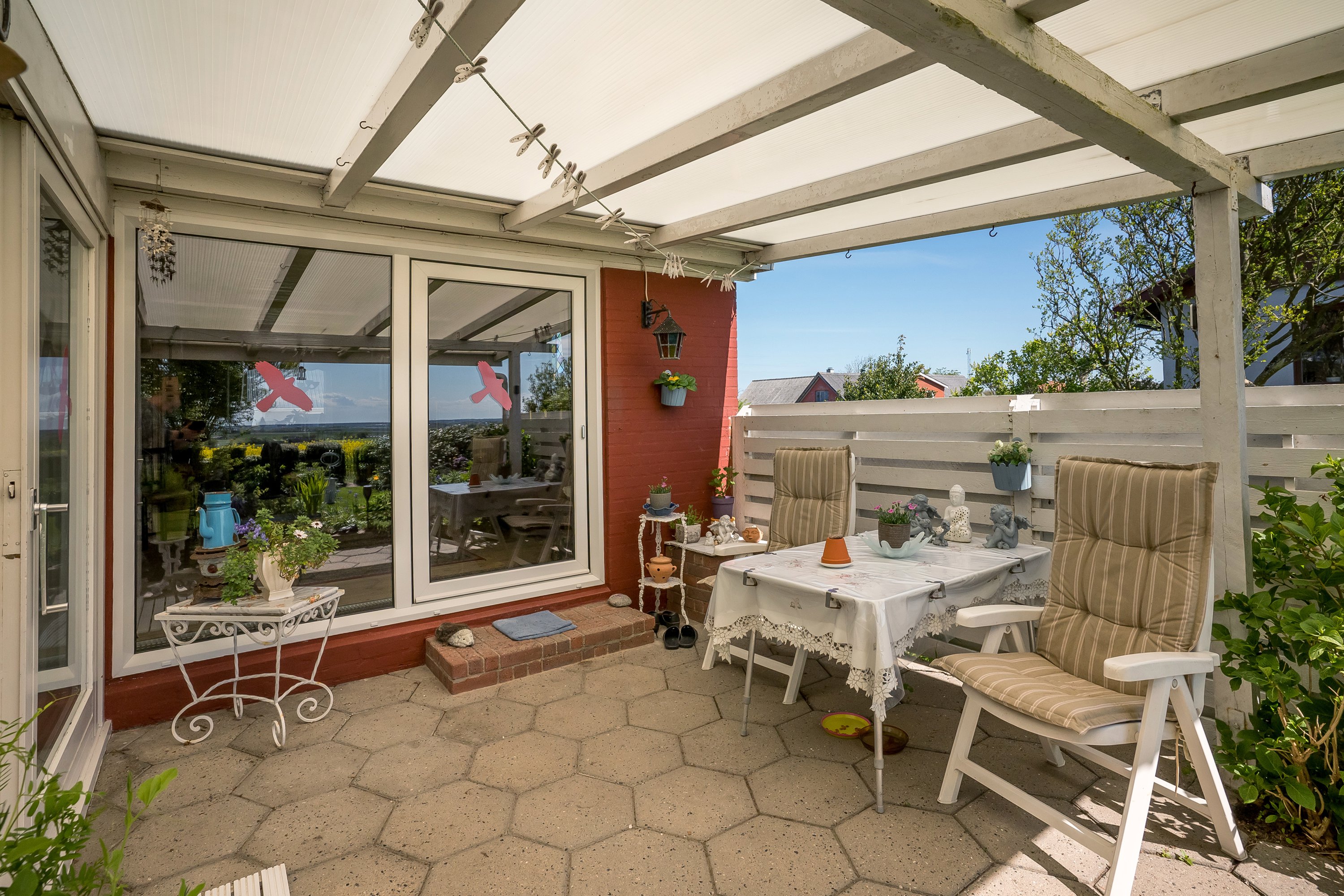 Fremhævet terrasse billede i fuldskærmstilstand. Billede af Hovedgaden 47, Nørre Nissum, 7620 Lemvig
